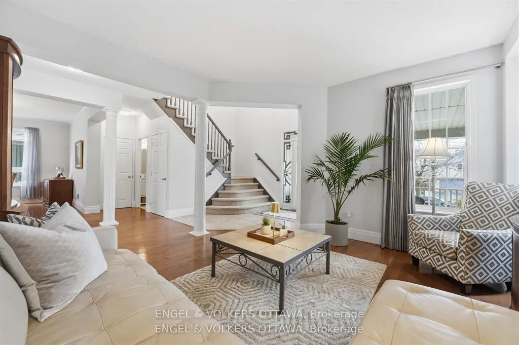 Photo 4 of 31 Leatherwood Crescent, Ottawa, Barrhaven - Stonebridge — HOMEH