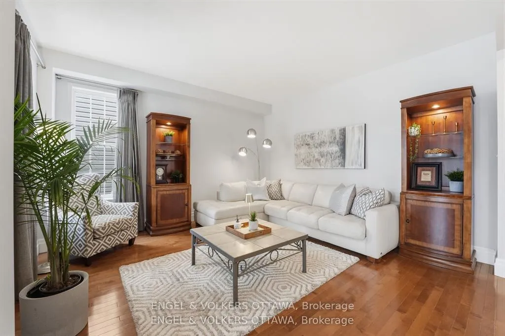 Photo 10 of 31 Leatherwood Crescent, Ottawa, Barrhaven - Stonebridge — HOMEH