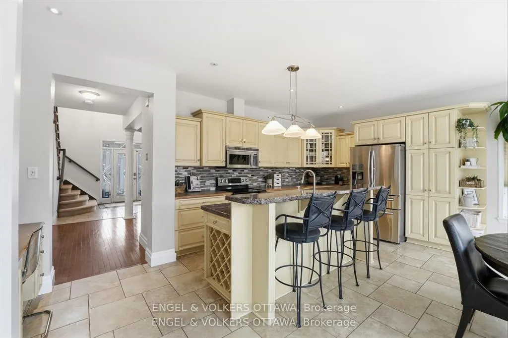 Photo 17 of 31 Leatherwood Crescent, Ottawa, Barrhaven - Stonebridge — HOMEH