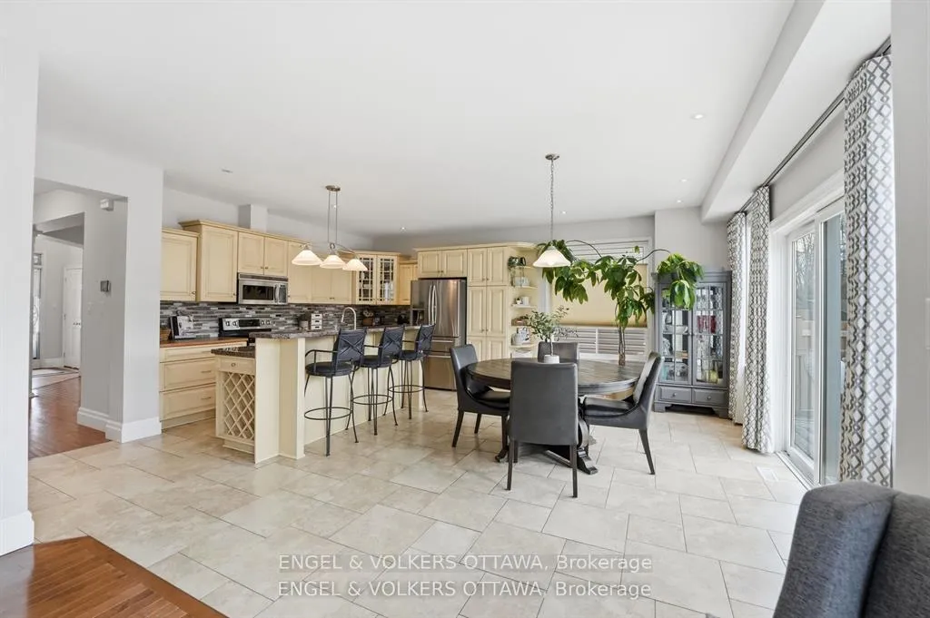 Photo 20 of 31 Leatherwood Crescent, Ottawa, Barrhaven - Stonebridge — HOMEH