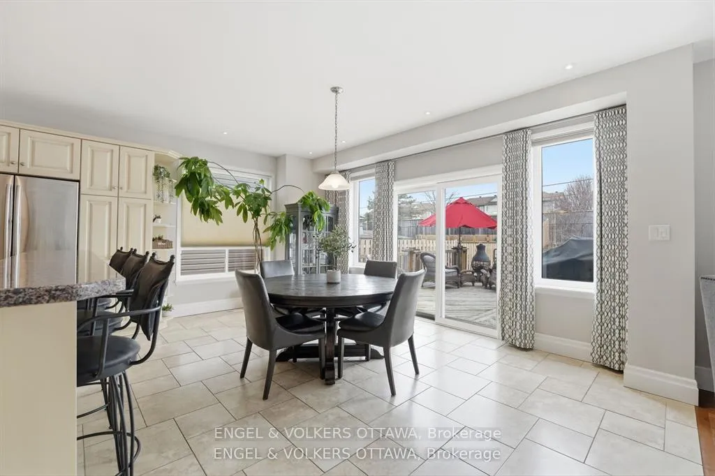 Photo 21 of 31 Leatherwood Crescent, Ottawa, Barrhaven - Stonebridge — HOMEH