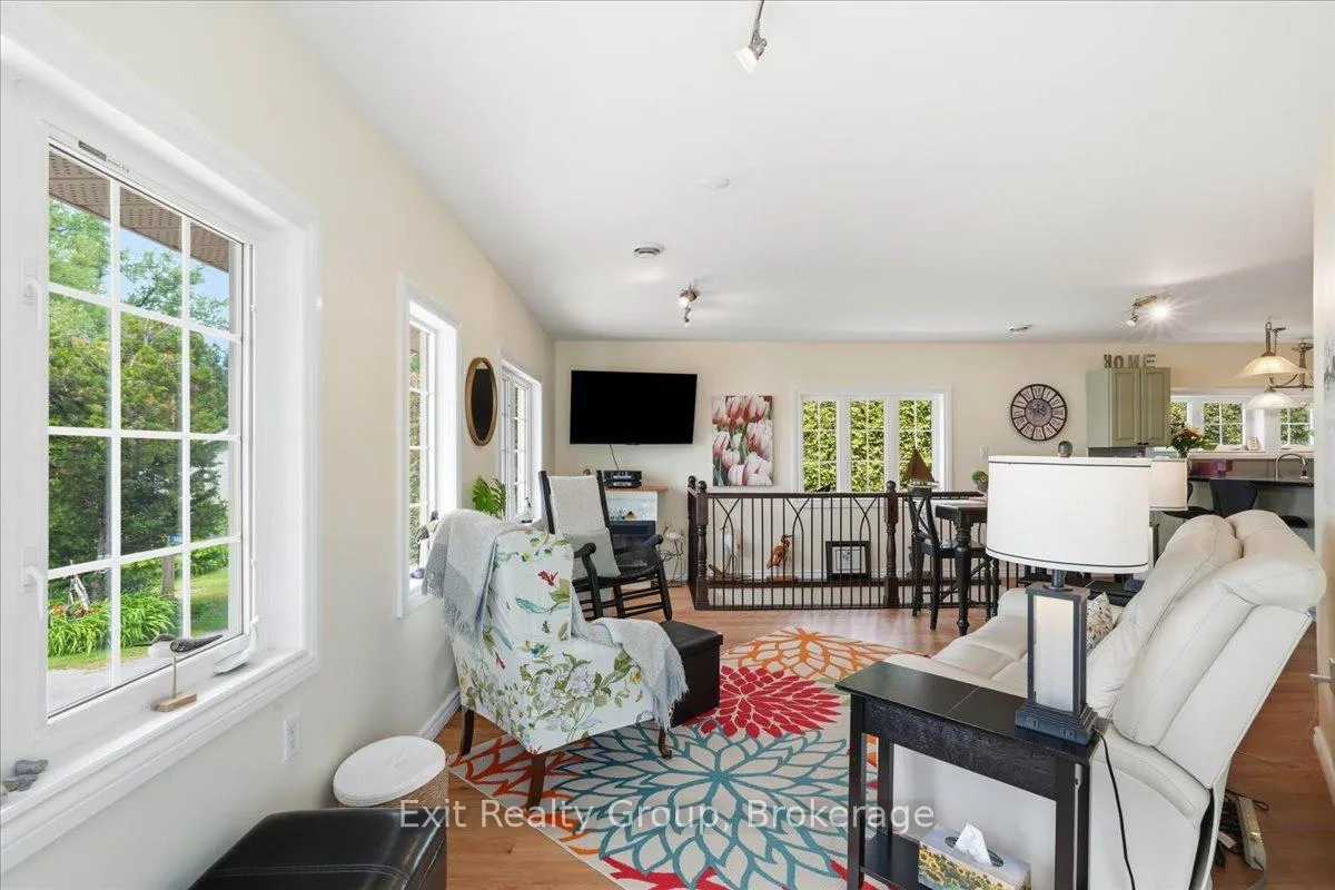 Photo 4 of 144 Bayview Lane, Brighton, Rural Brighton — HOMEH