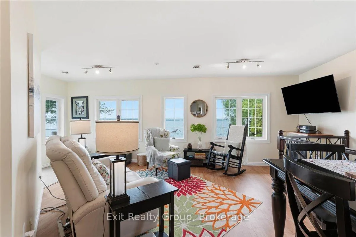 Photo 6 of 144 Bayview Lane, Brighton, Rural Brighton — HOMEH