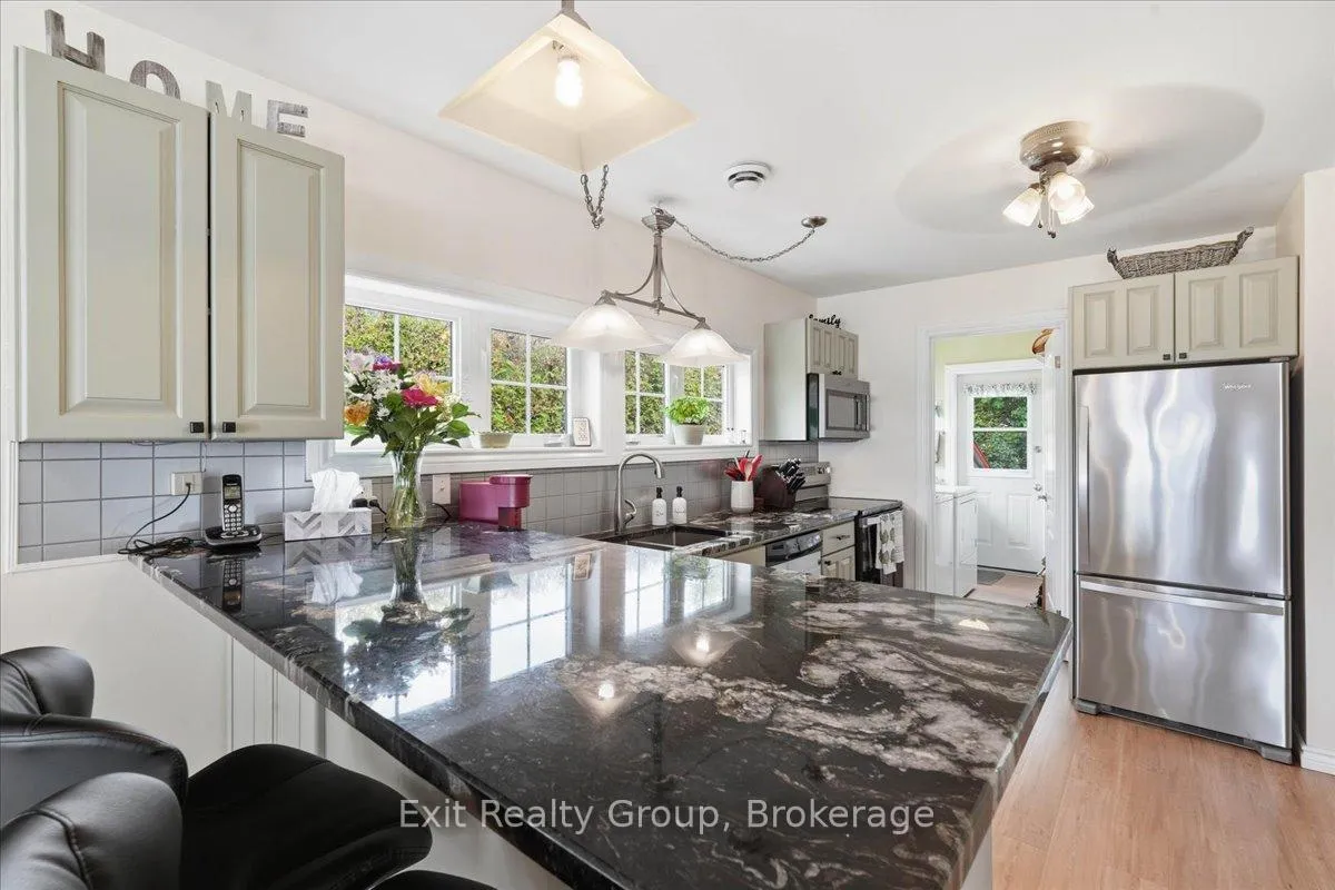 Photo 10 of 144 Bayview Lane, Brighton, Rural Brighton — HOMEH