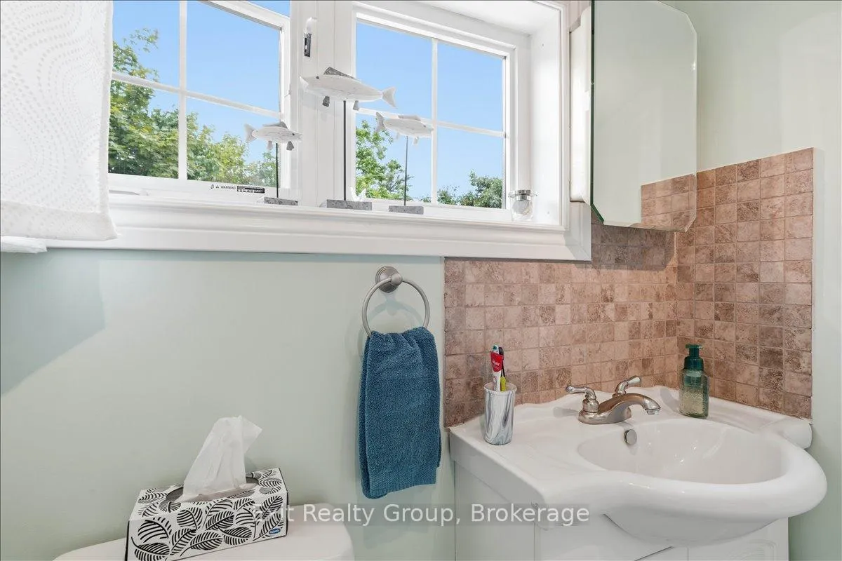 Photo 16 of 144 Bayview Lane, Brighton, Rural Brighton — HOMEH