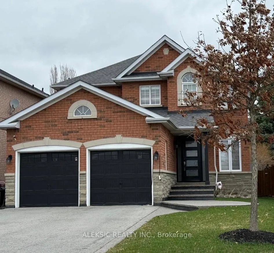 Front of 33 Hillpath Crescent