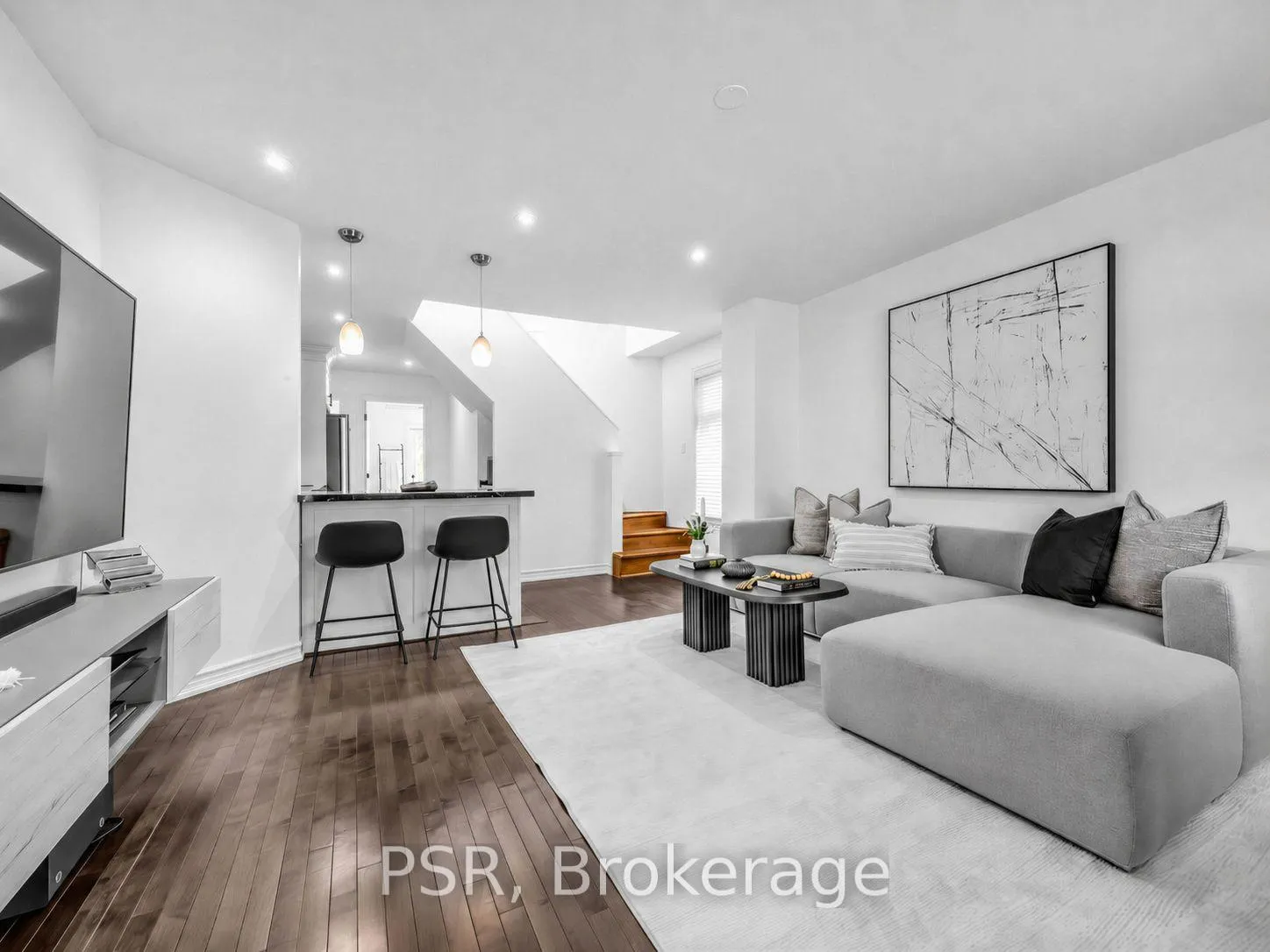 Photo 2 of 562 Arlington Avenue, Toronto, Humewood-Cedarvale — HOMEH