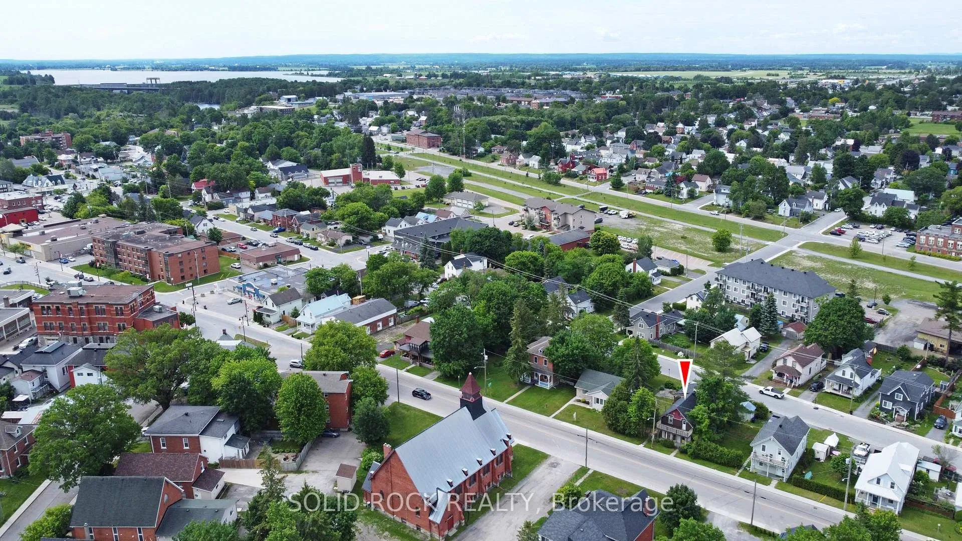 Photo 3 of 152 Elgin Street W, Arnprior, Arnprior — HOMEH