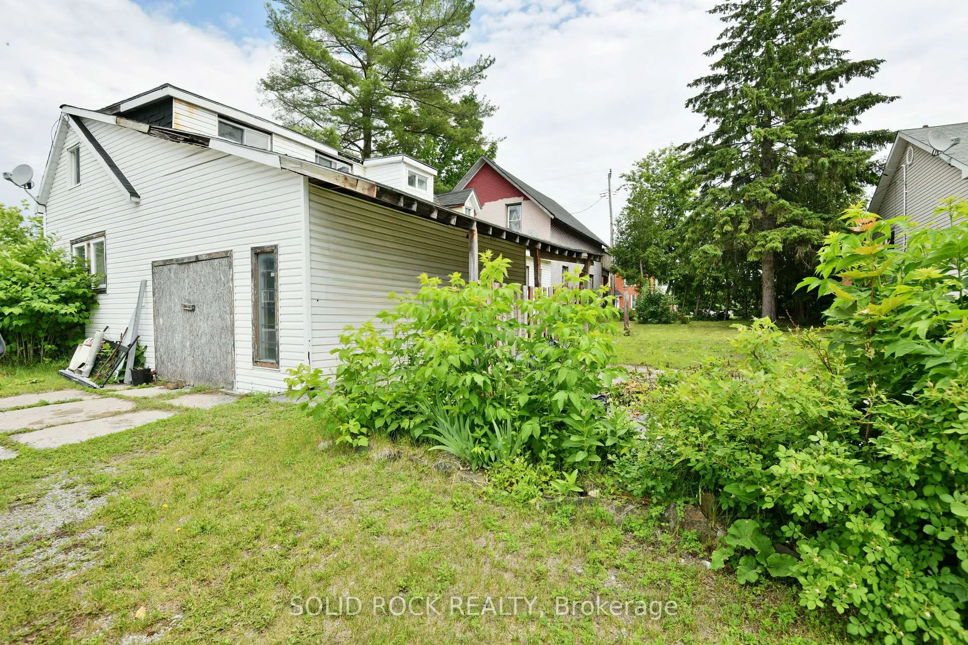 Photo 11 of 152 Elgin Street W, Arnprior, Arnprior — HOMEH