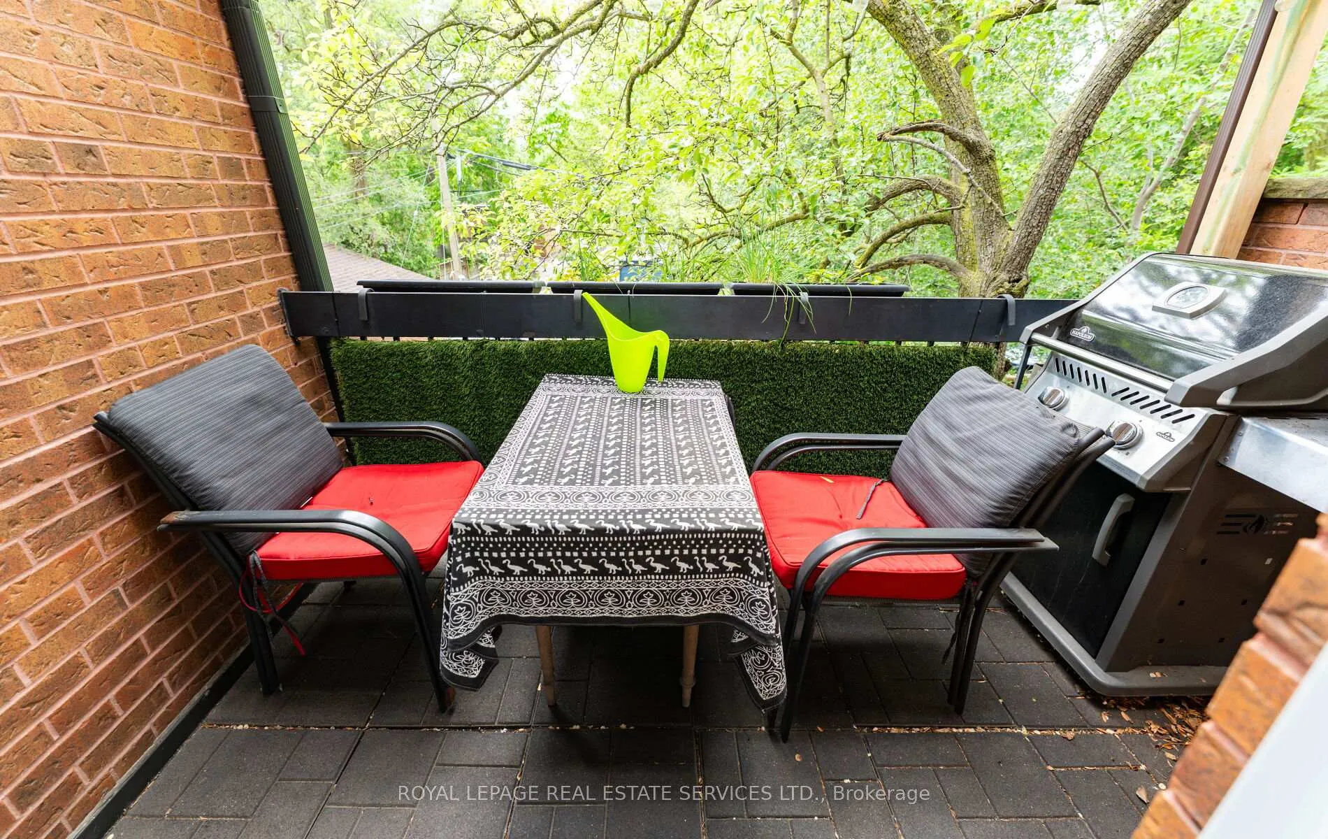 Photo 9 of Unit 2nd Floor, 580 Indian Road, Toronto, High Park North — HOMEH