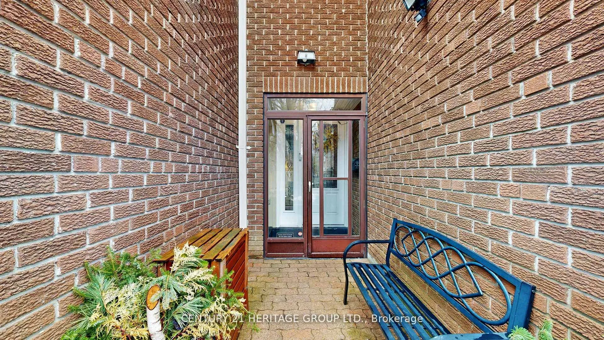 Photo 5 of 8 Dunkeld Way, Markham, Royal Orchard — HOMEH