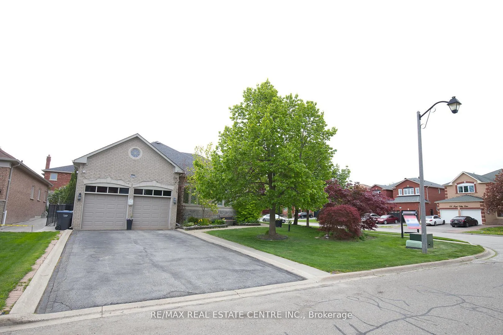 Front of 1 Kirkwood Crescent