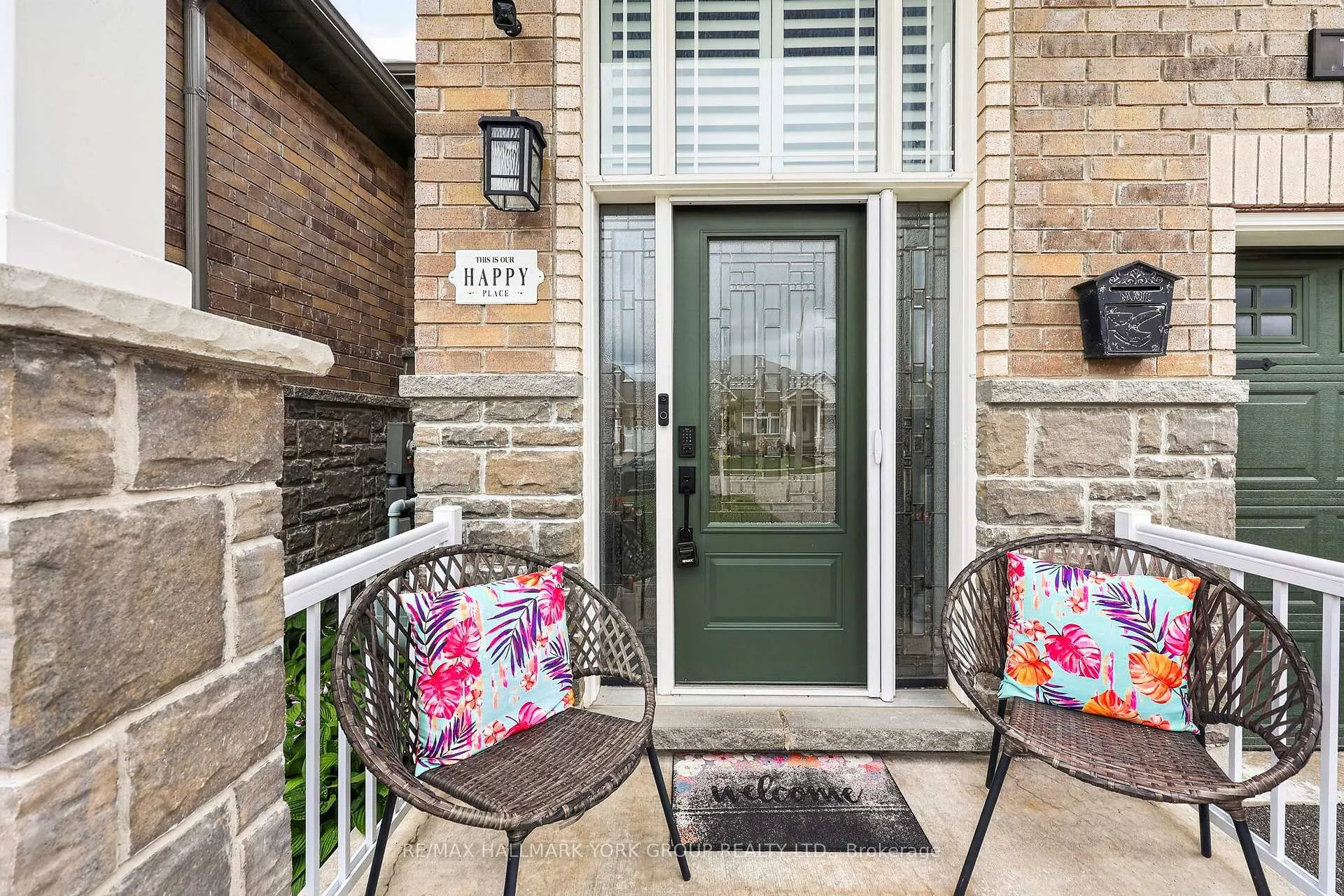 Photo 3 of 116 Isabella Drive, Orillia — HOMEH