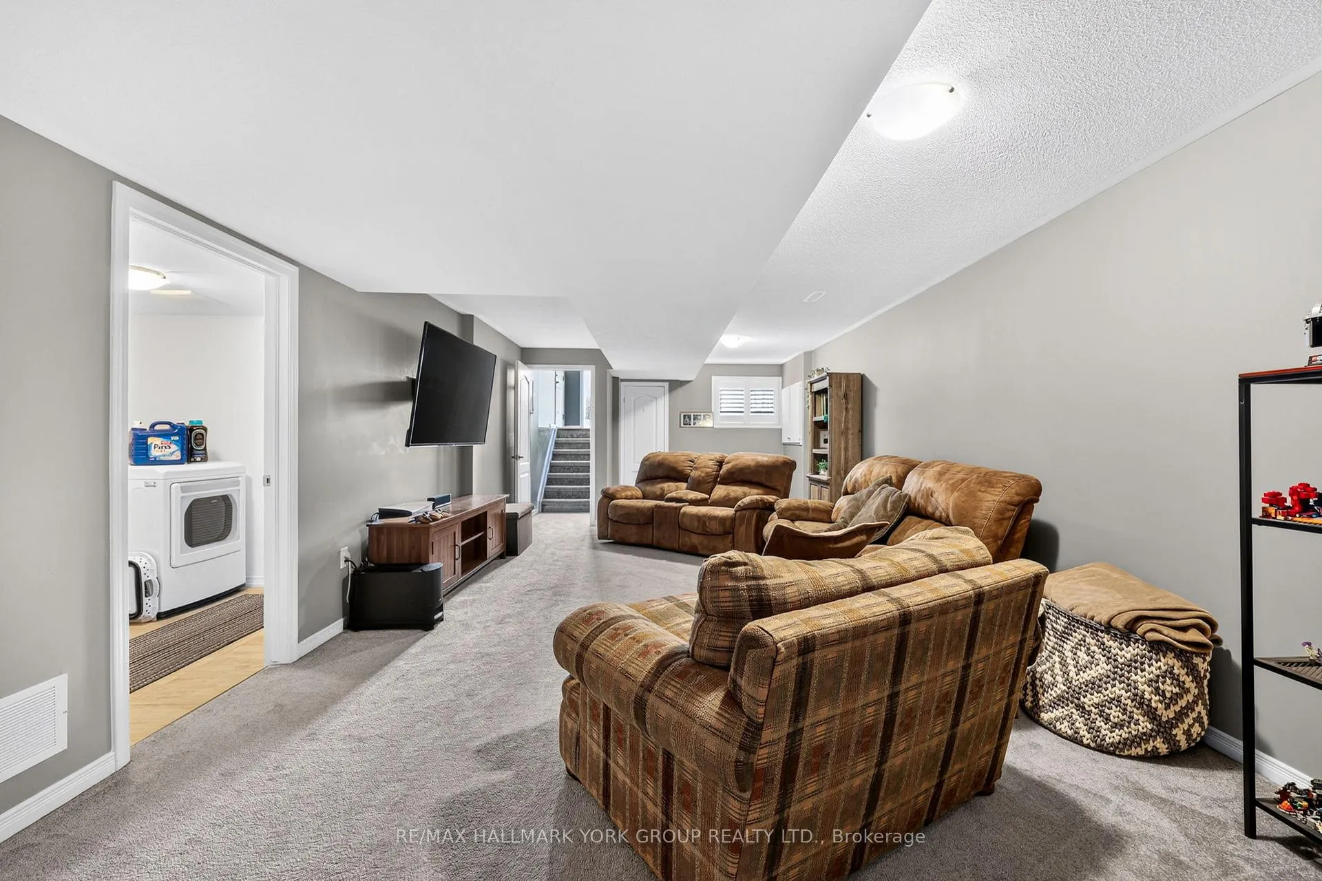 Photo 32 of 116 Isabella Drive, Orillia — HOMEH