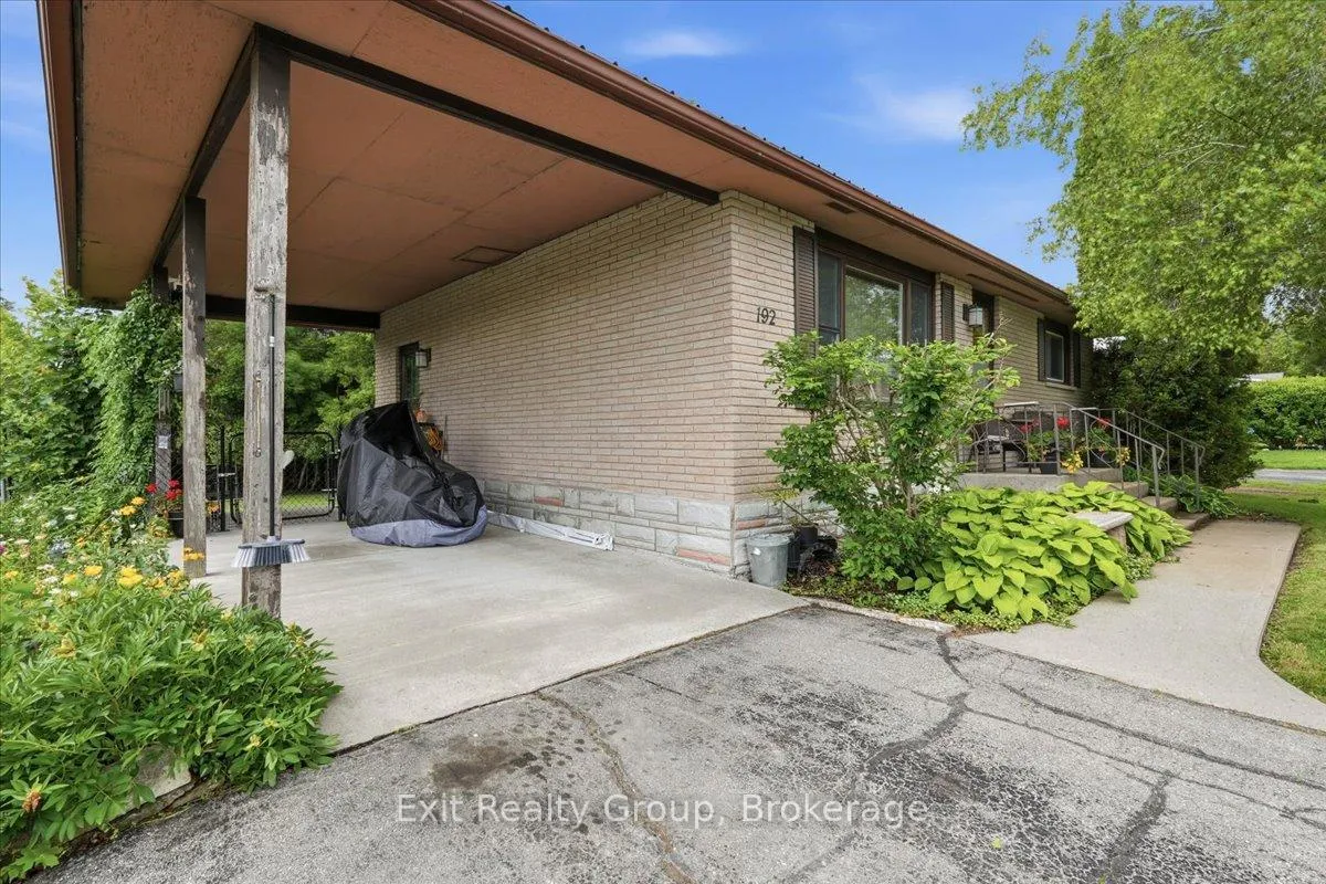 Photo 2 of 192 Baker Street, Stirling-Rawdon, Stirling Ward — HOMEH