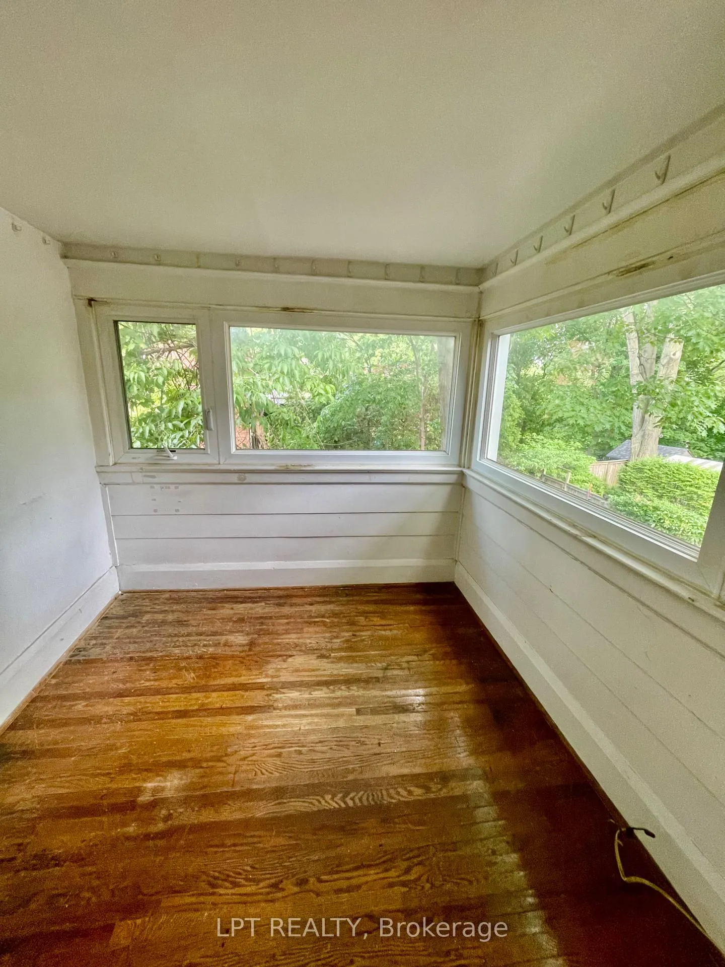 Photo 12 of 326 Beech Avenue, Toronto, The Beaches — HOMEH