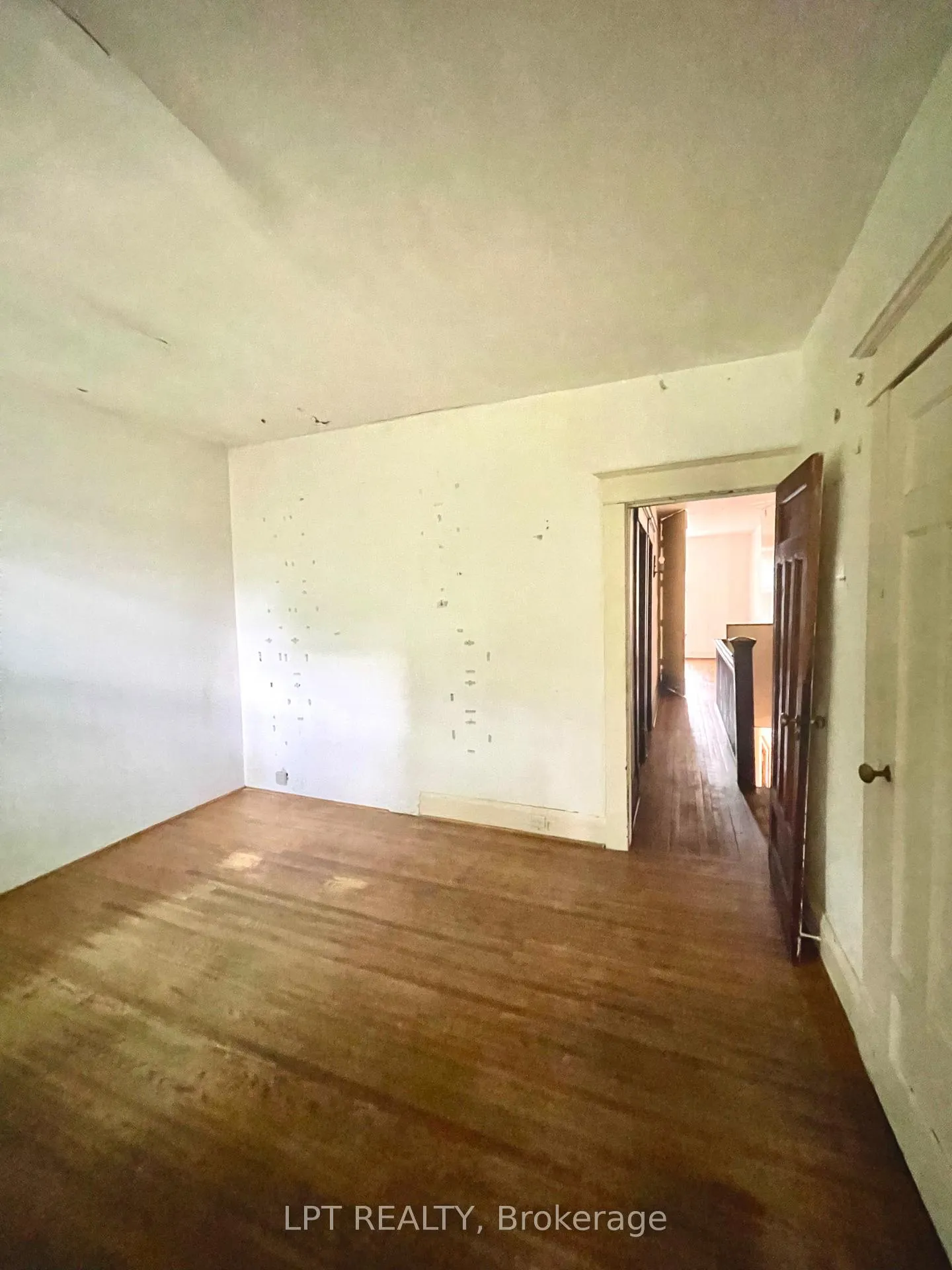 Photo 14 of 326 Beech Avenue, Toronto, The Beaches — HOMEH