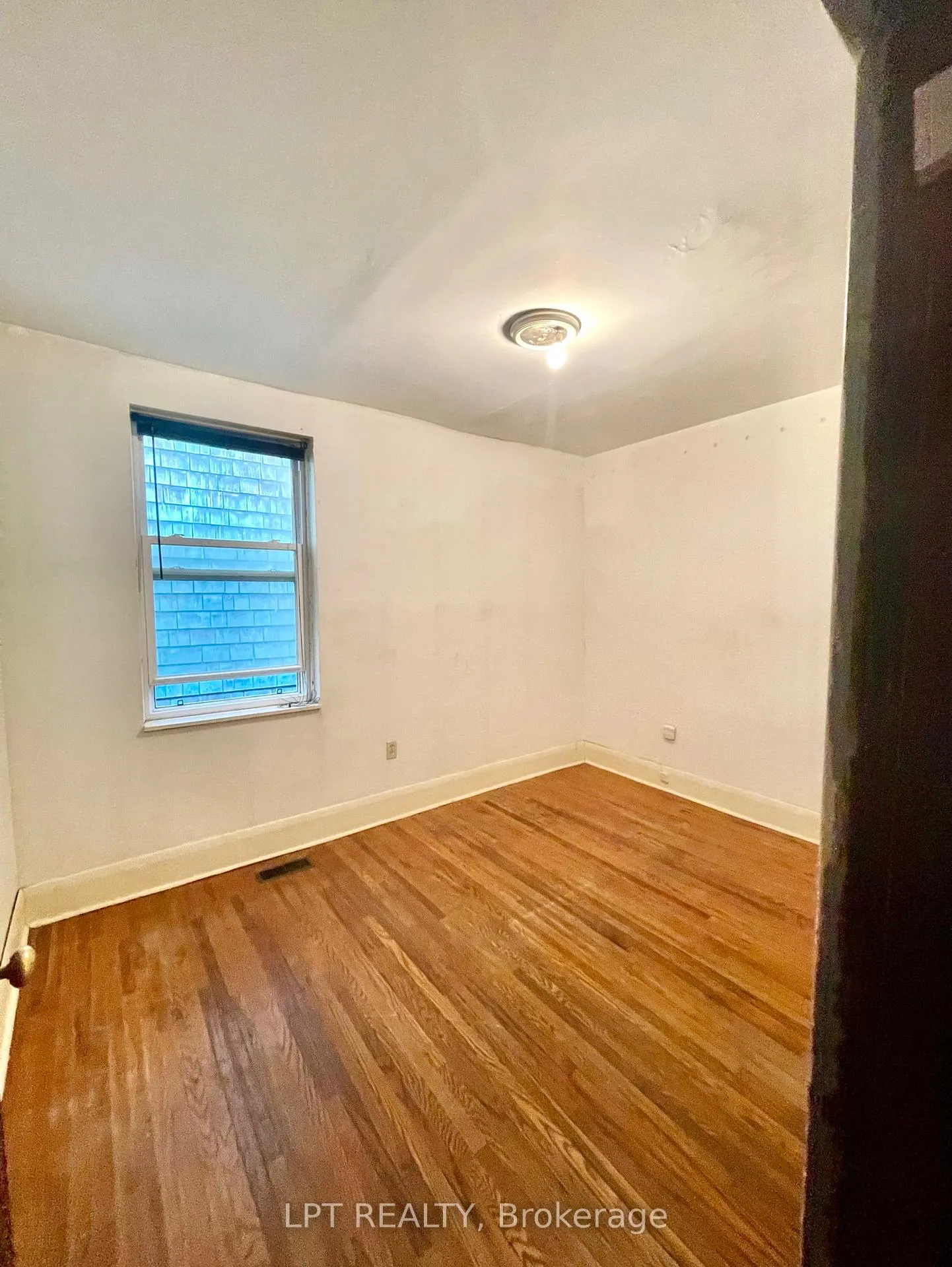 Photo 15 of 326 Beech Avenue, Toronto, The Beaches — HOMEH