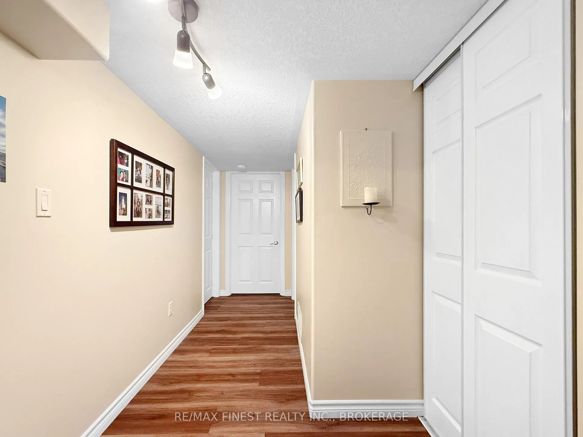 Photo 25 of 119 Hogan Crescent, Loyalist, Amherstview — HOMEH