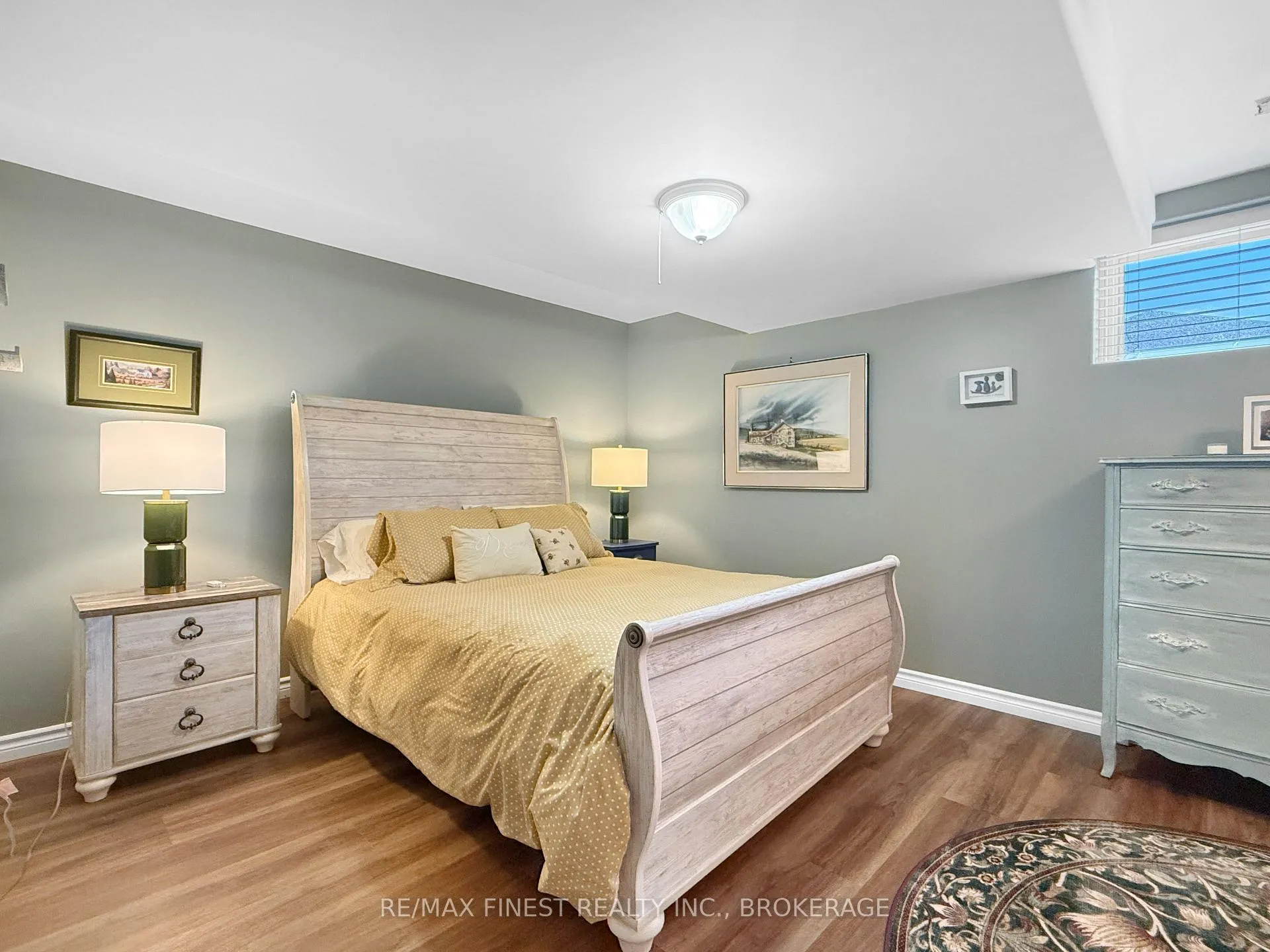 Photo 26 of 119 Hogan Crescent, Loyalist, Amherstview — HOMEH