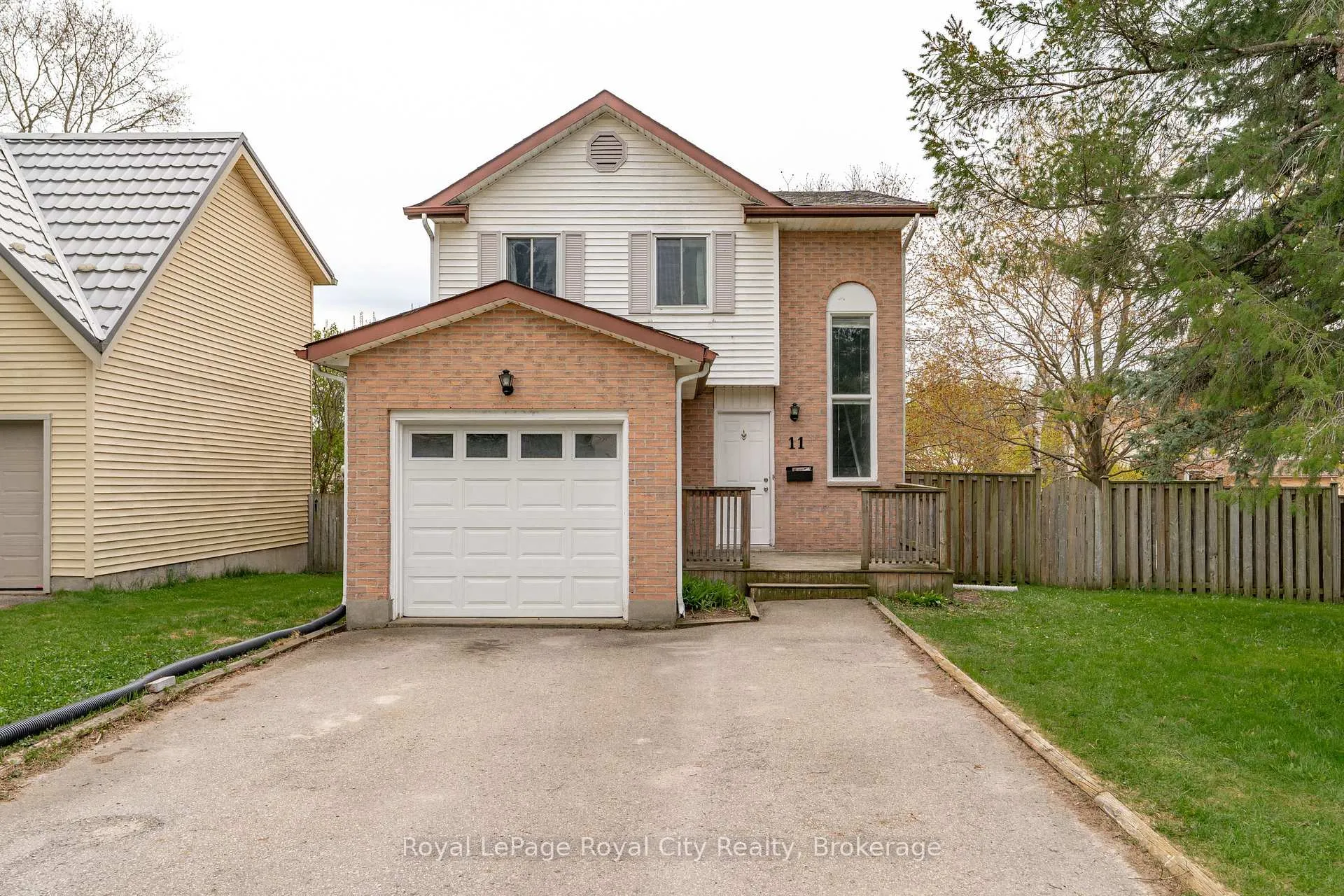 Photo 1 of 11 Sagewood Place, Guelph, Kortright West — HOMEH