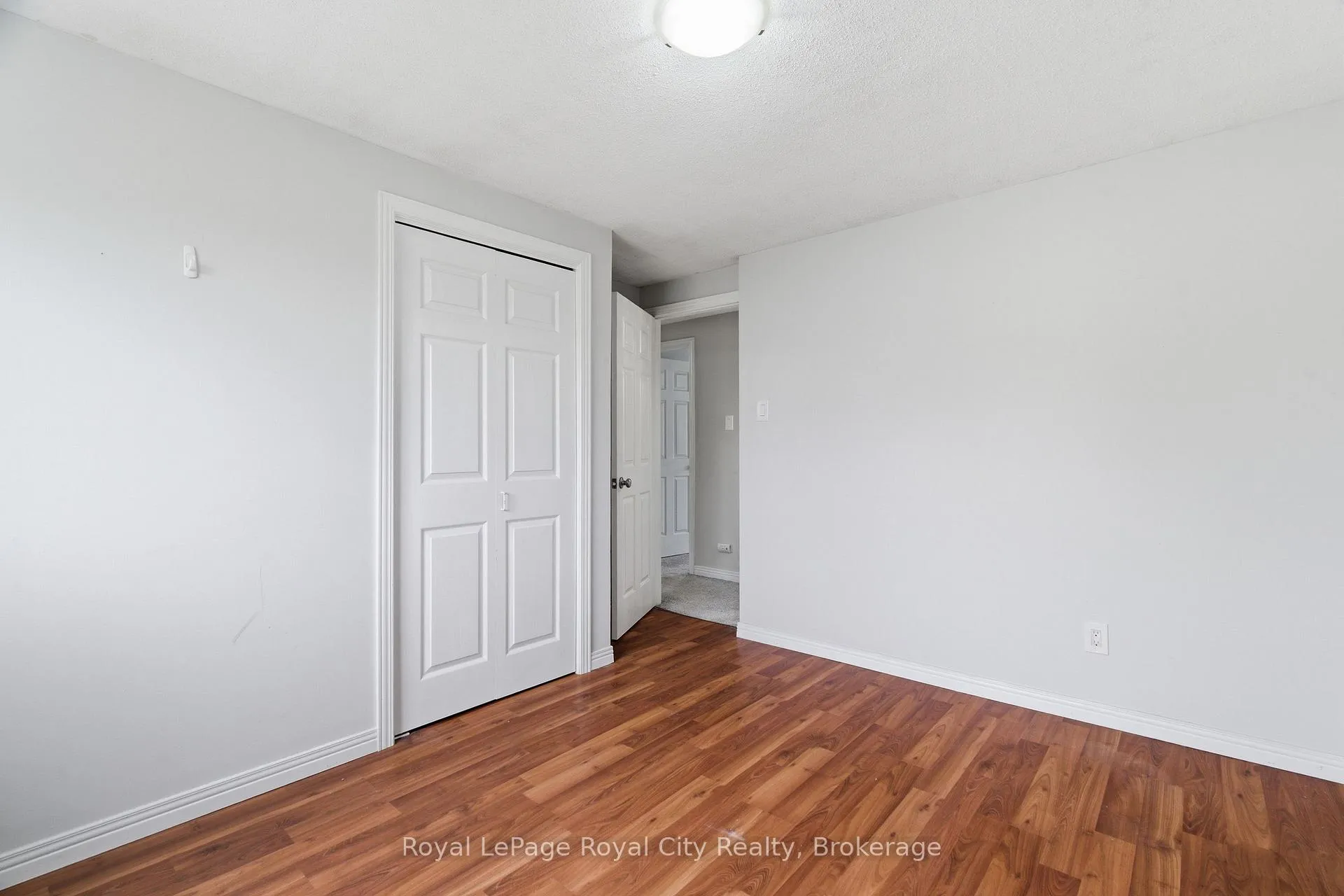 Photo 17 of 11 Sagewood Place, Guelph, Kortright West — HOMEH