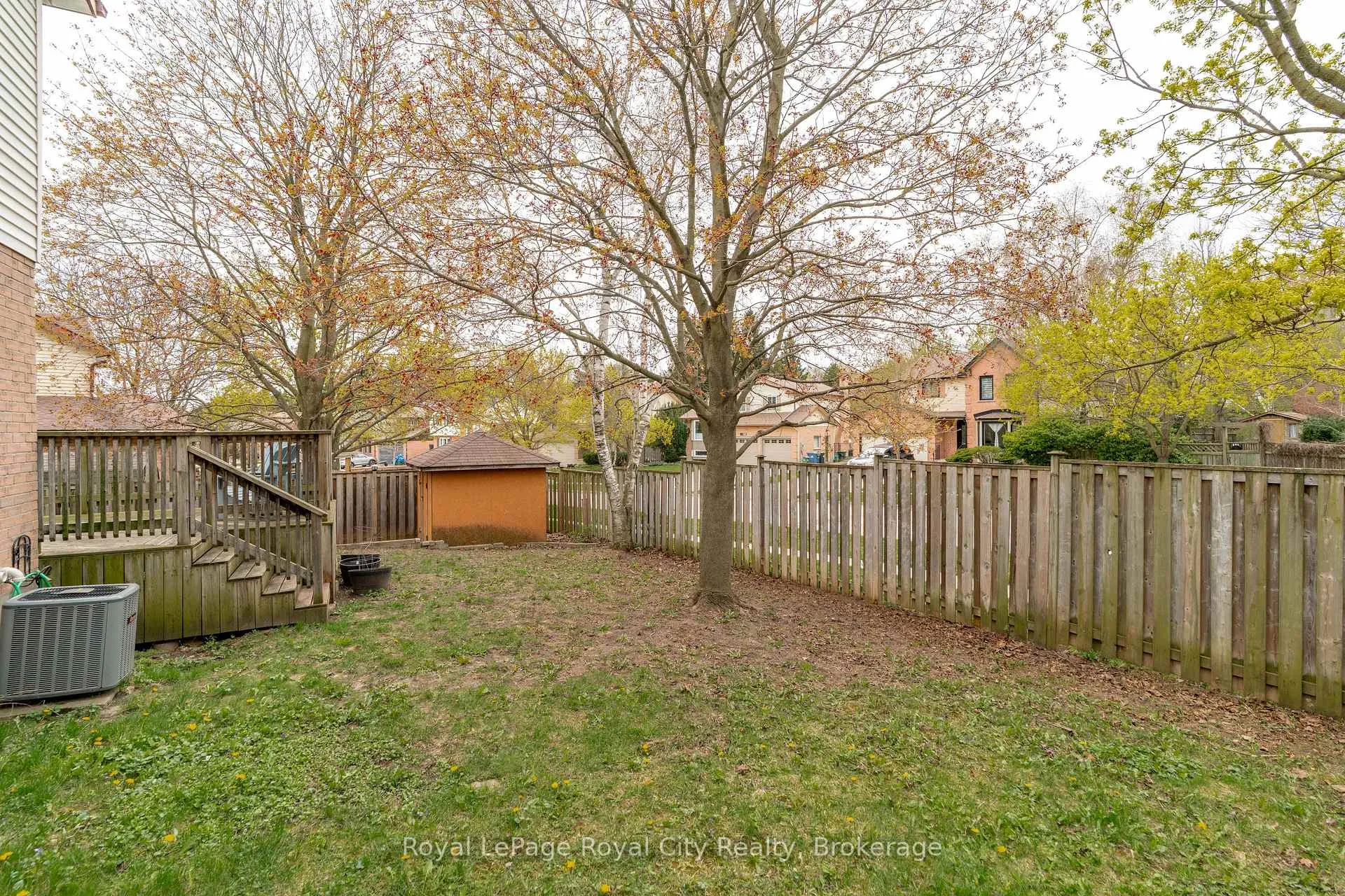 Photo 25 of 11 Sagewood Place, Guelph, Kortright West — HOMEH