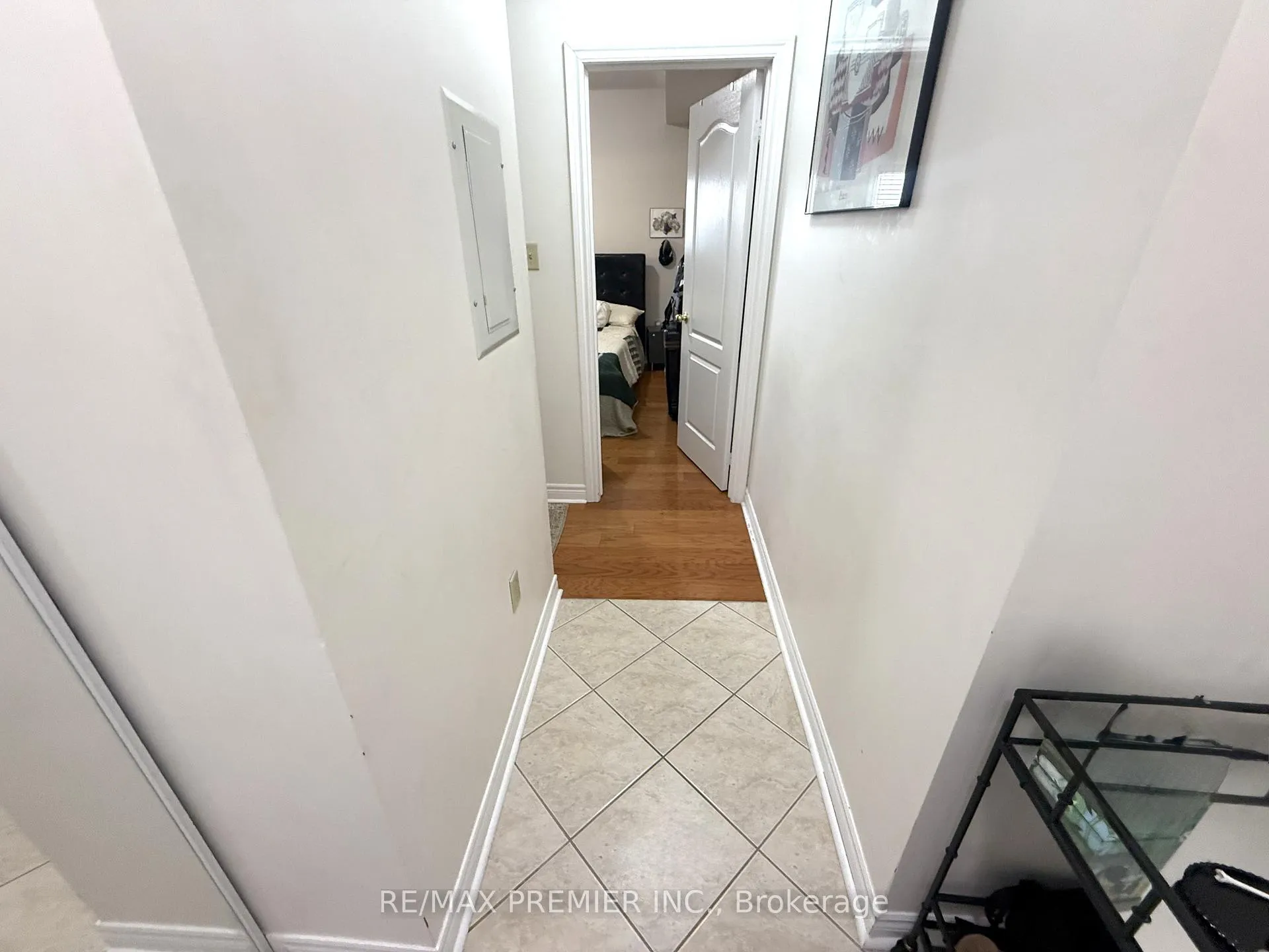 Photo 3 of Unit 303, 9944 Keele Street, Vaughan, Maple — HOMEH