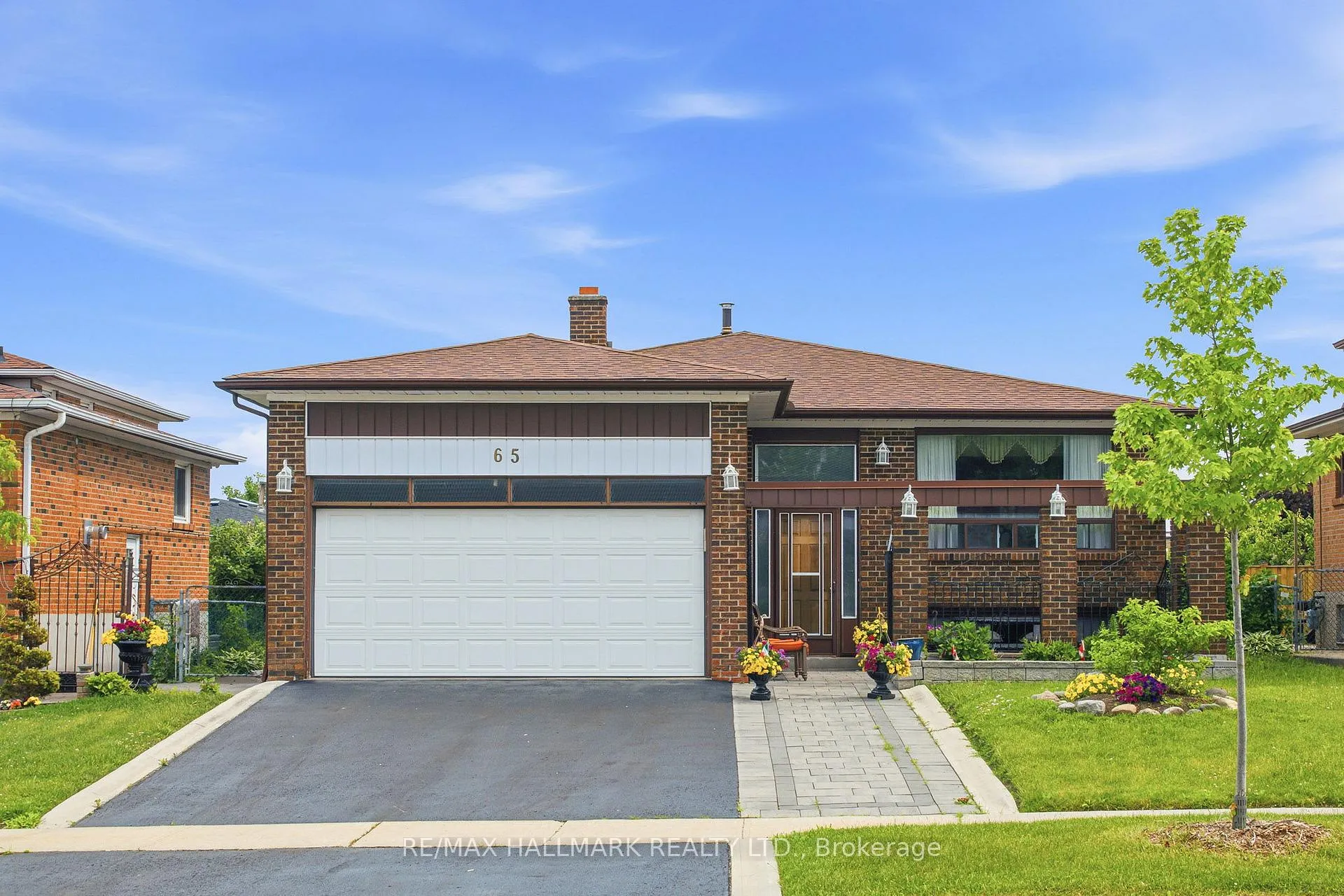 Photo 1 of 65 Oakhill Road, Vaughan, West Woodbridge — HOMEH