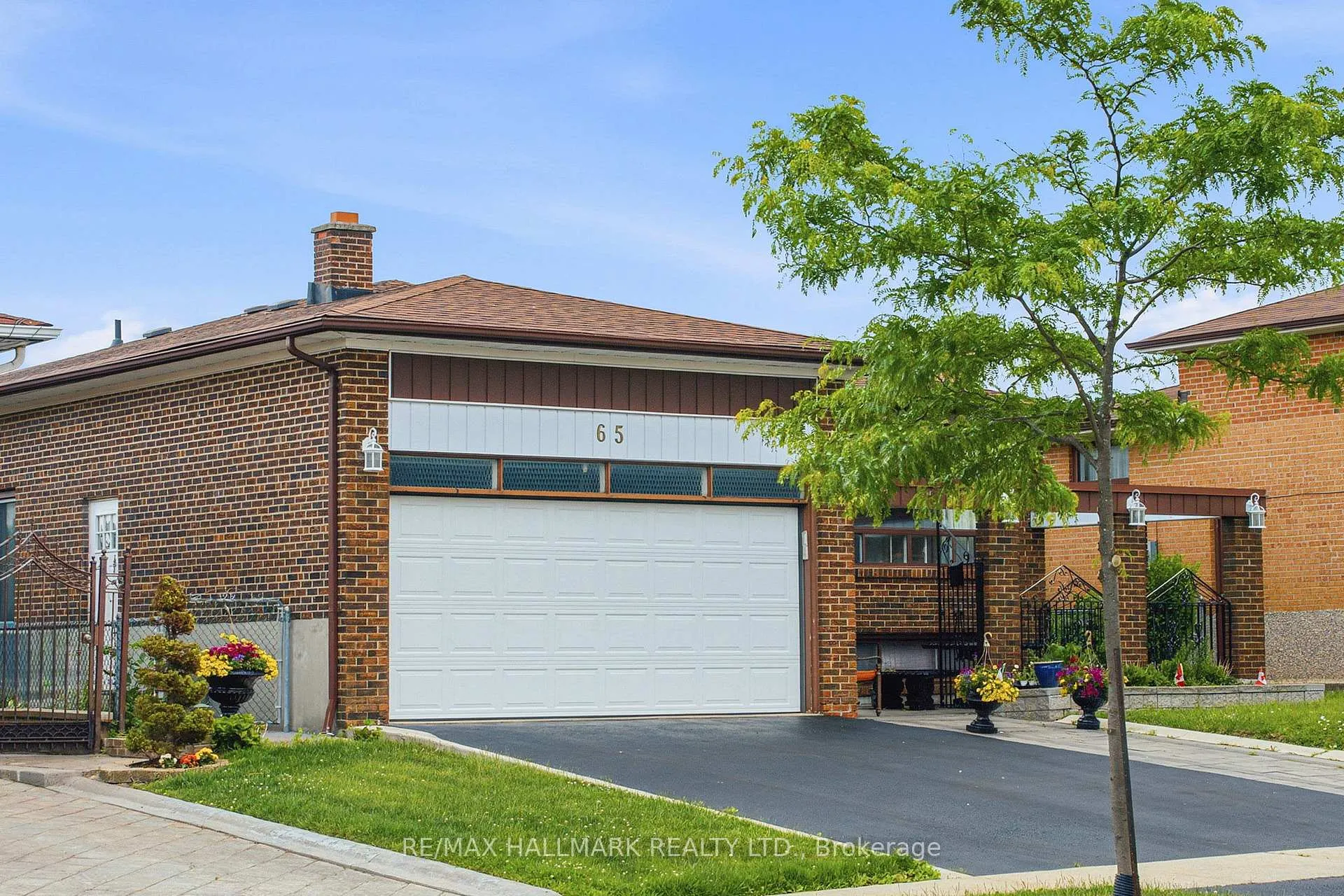 Photo 6 of 65 Oakhill Road, Vaughan, West Woodbridge — HOMEH