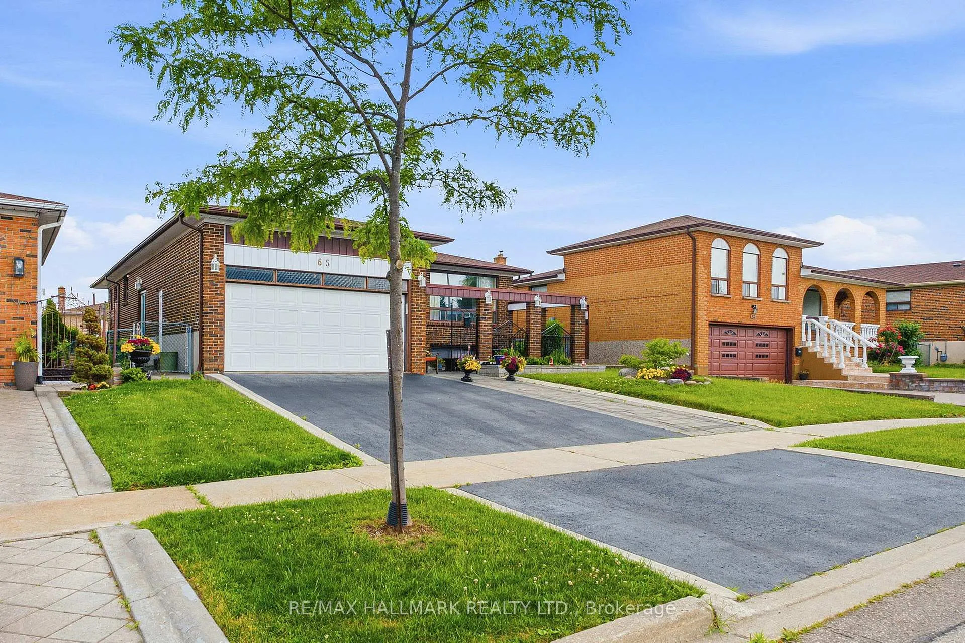 Photo 7 of 65 Oakhill Road, Vaughan, West Woodbridge — HOMEH