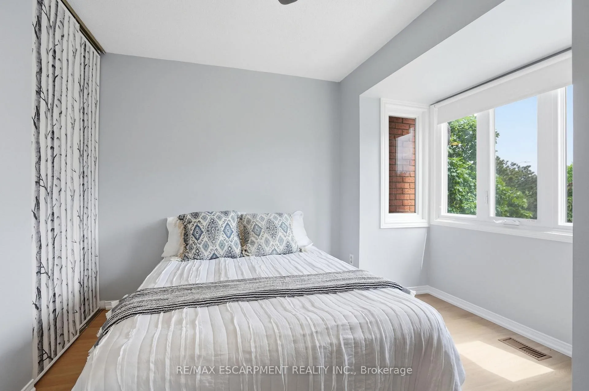 Photo 16 of Unit 317, 895 Maple Avenue, Burlington, Brant — HOMEH