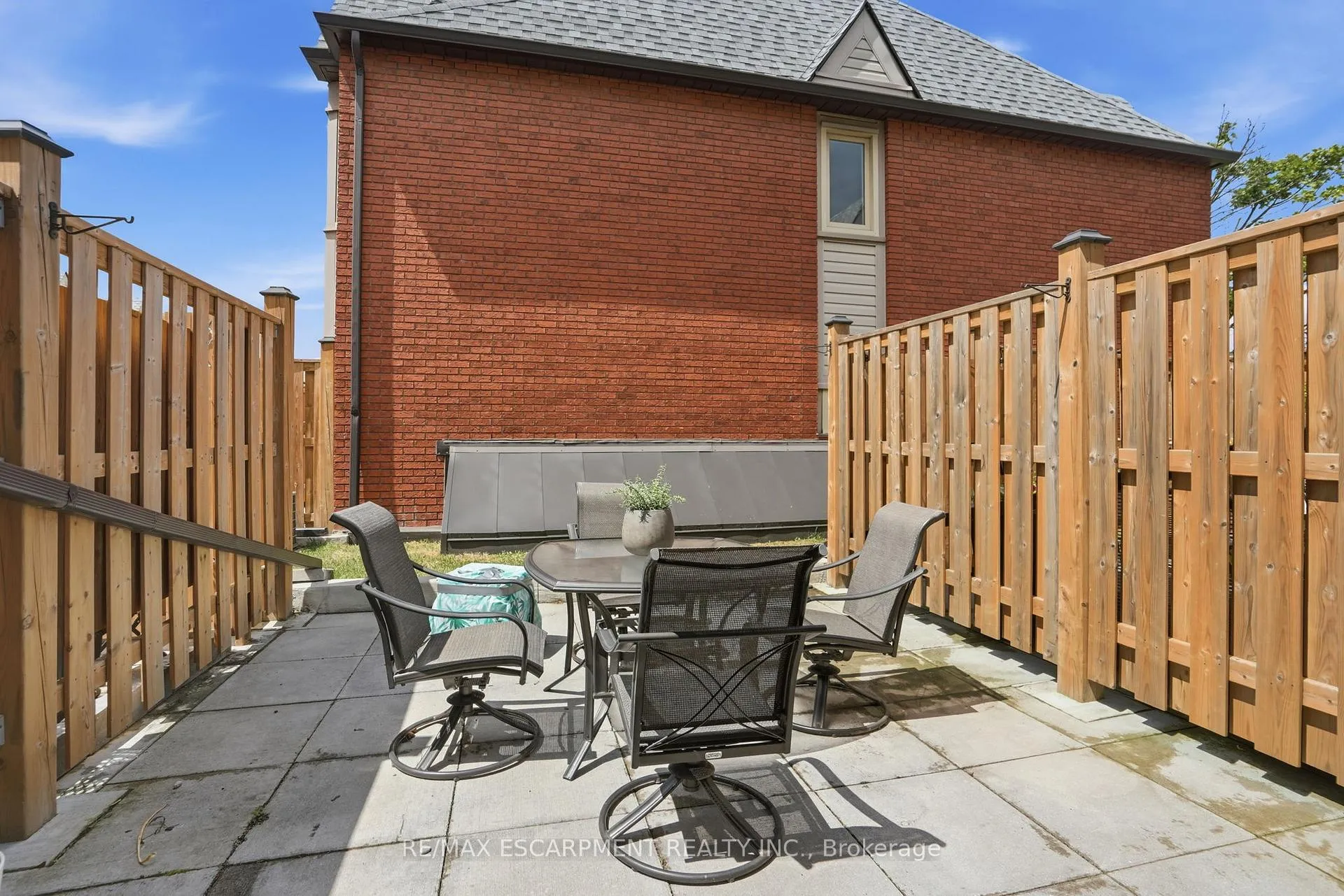 Photo 21 of Unit 317, 895 Maple Avenue, Burlington, Brant — HOMEH