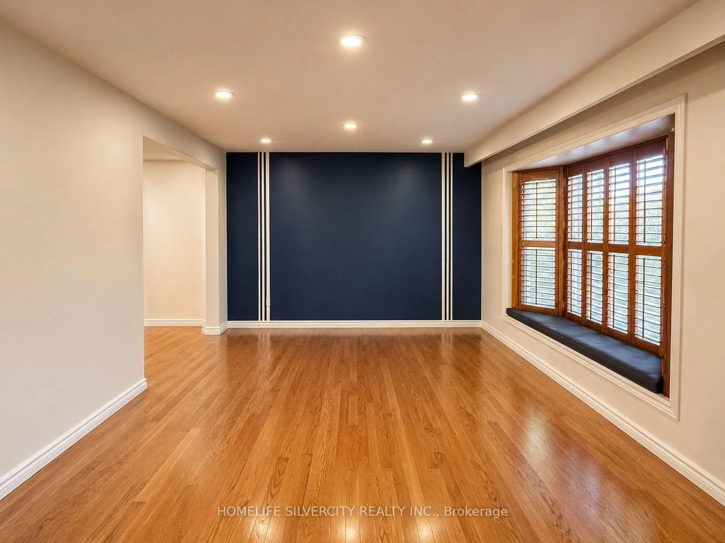 Photo 6 of 9 Hardwick Drive, Brampton, Brampton East — HOMEH