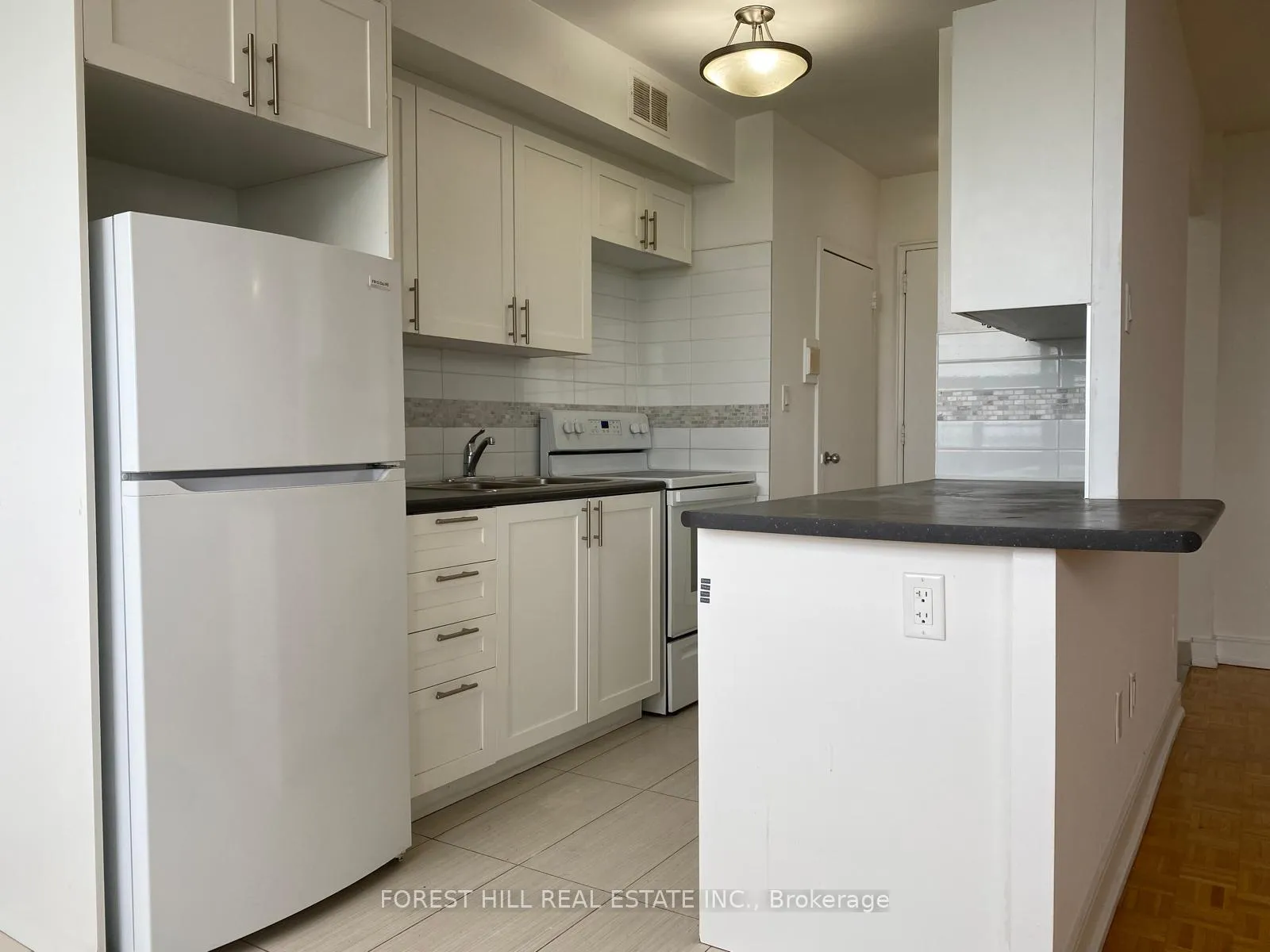 Photo 4 of Unit 1005, 95 Havenbrook Boulevard, North York, Henry Farm — HOMEH