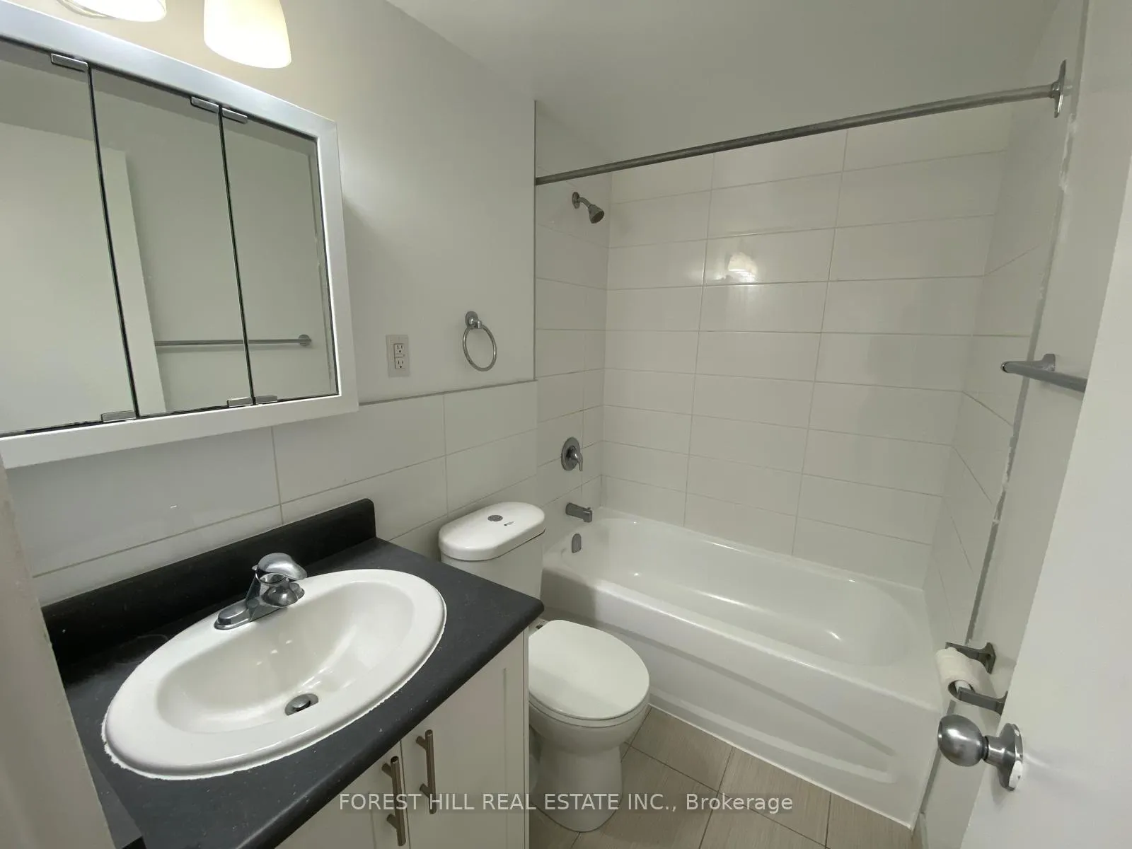 Photo 5 of Unit 1005, 95 Havenbrook Boulevard, North York, Henry Farm — HOMEH