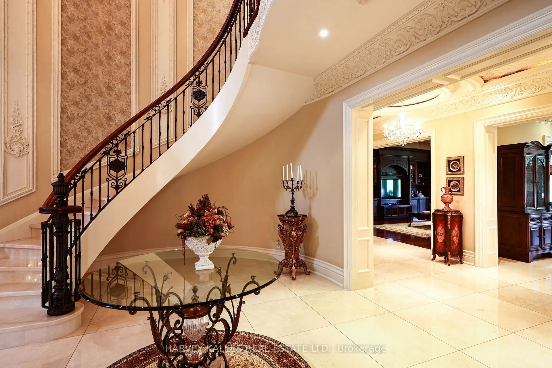 Photo 4 of 165 Parr Place, Vaughan, Uplands — HOMEH
