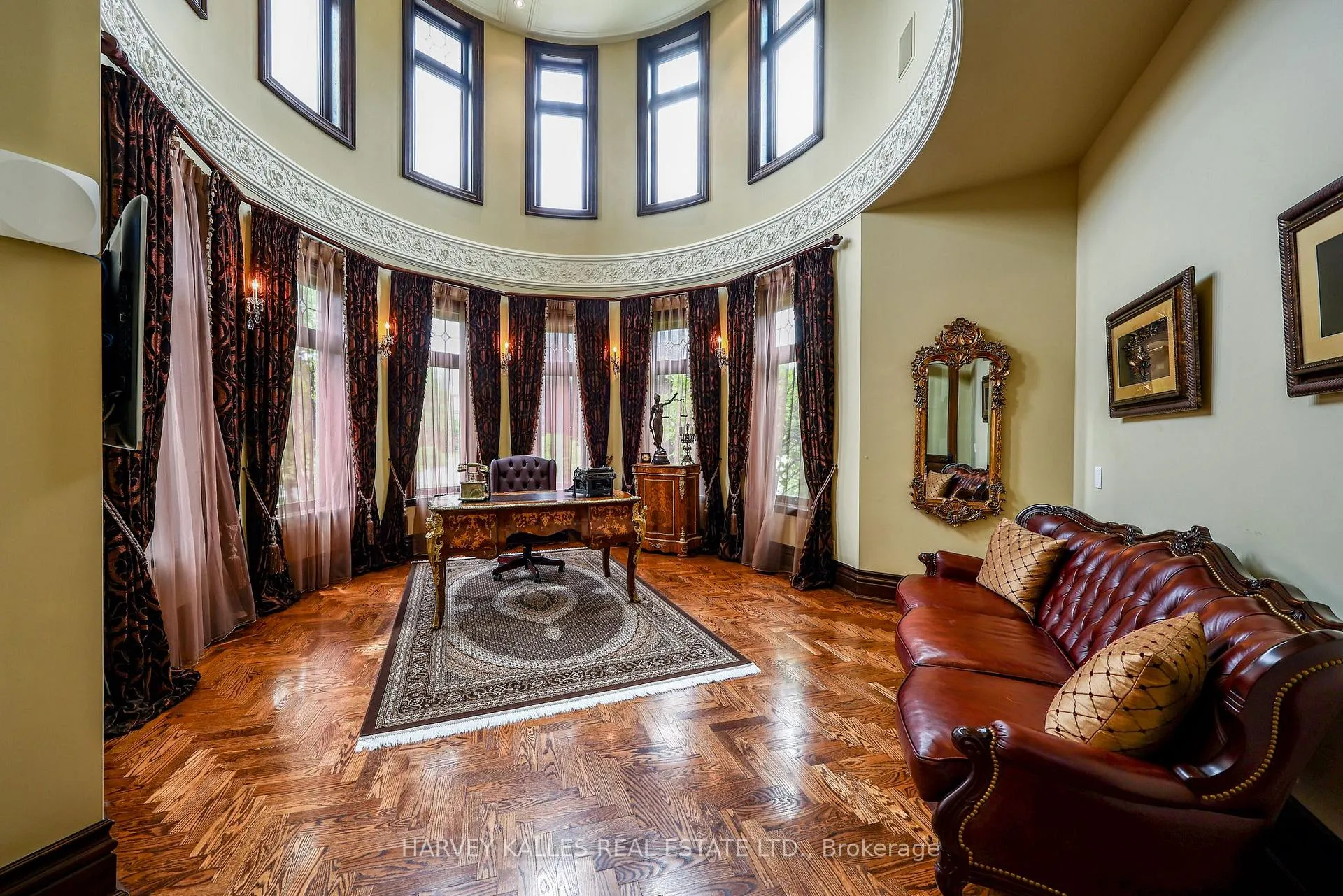 Photo 9 of 165 Parr Place, Vaughan, Uplands — HOMEH