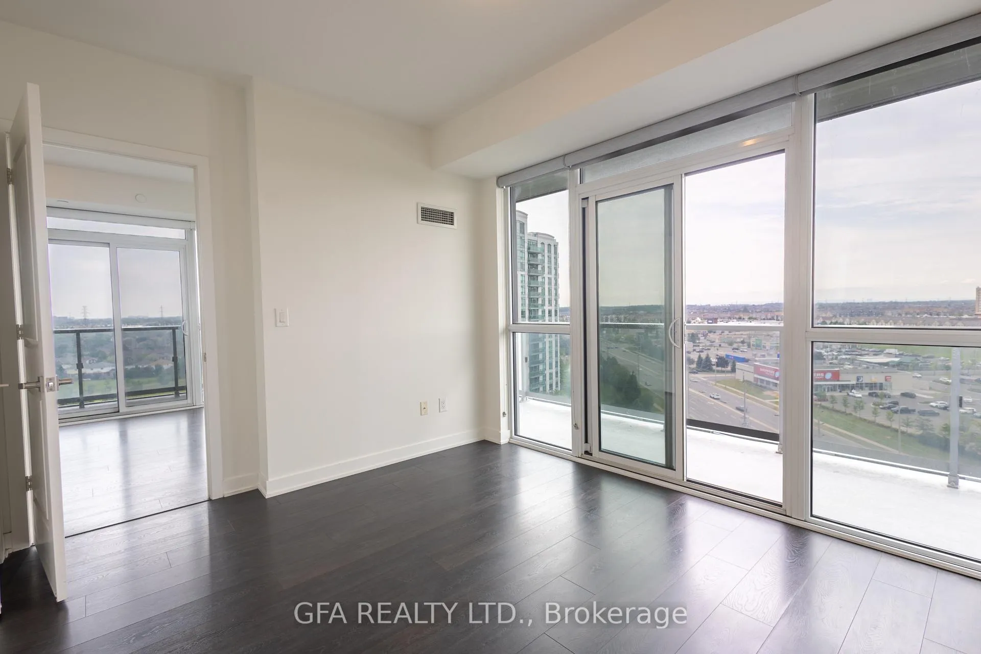 Photo 5 of Unit 1109, 4633 Glen Erin Drive, Mississauga, Central Erin Mills — HOMEH
