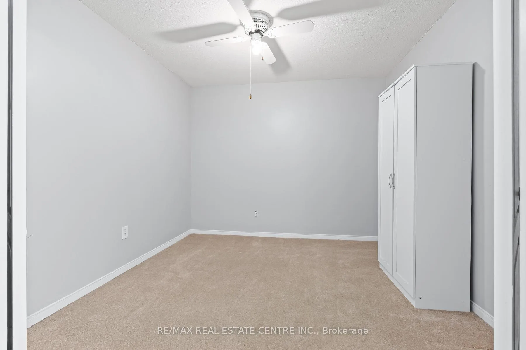 Photo 6 of Unit 406, 26 Hall Road, Halton Hills, Georgetown — HOMEH