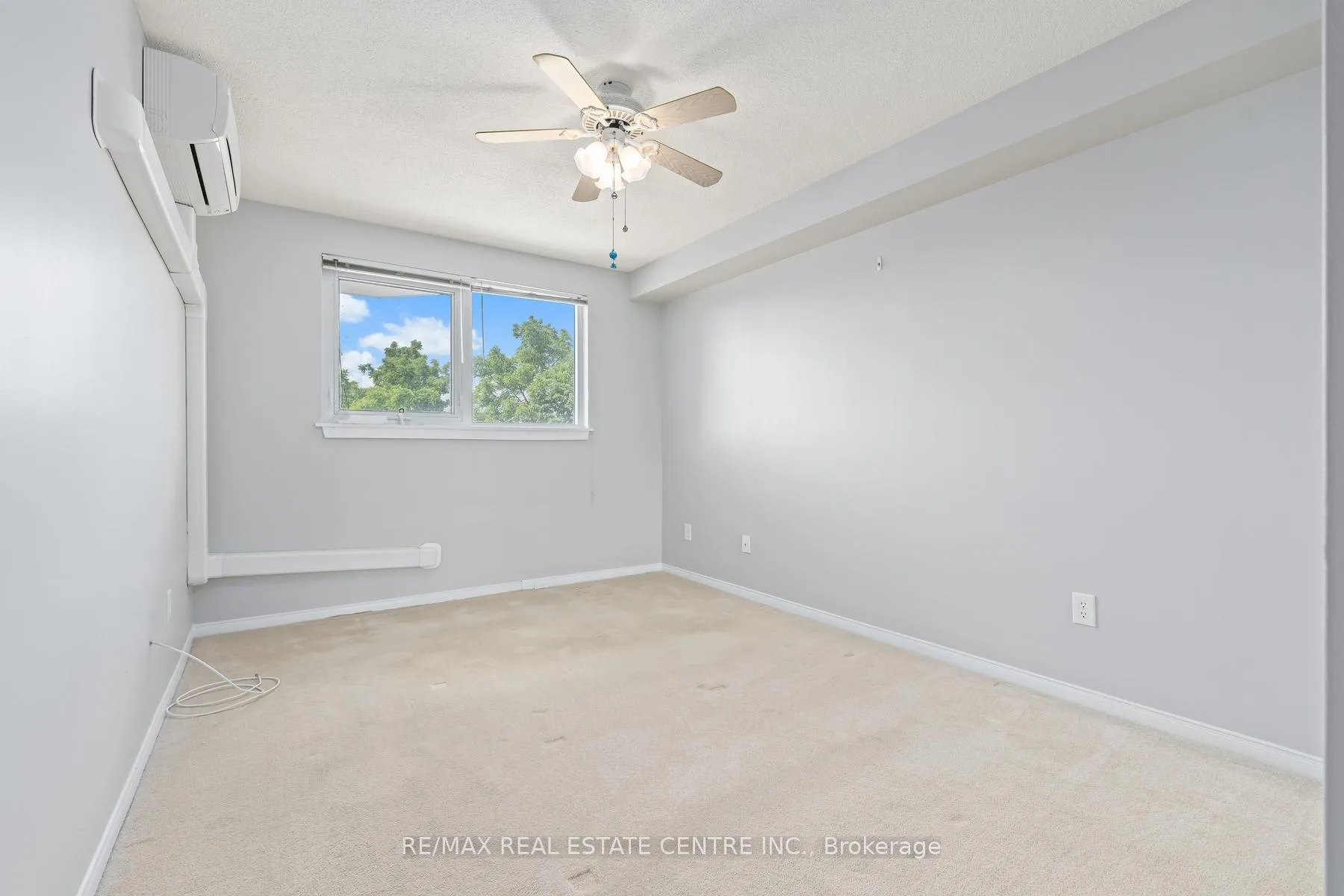 Photo 16 of Unit 406, 26 Hall Road, Halton Hills, Georgetown — HOMEH