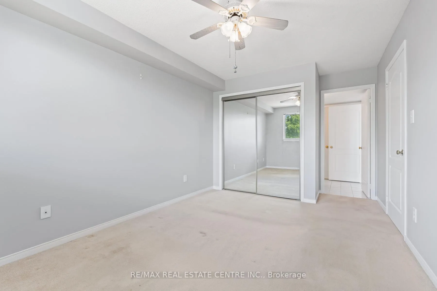 Photo 18 of Unit 406, 26 Hall Road, Halton Hills, Georgetown — HOMEH