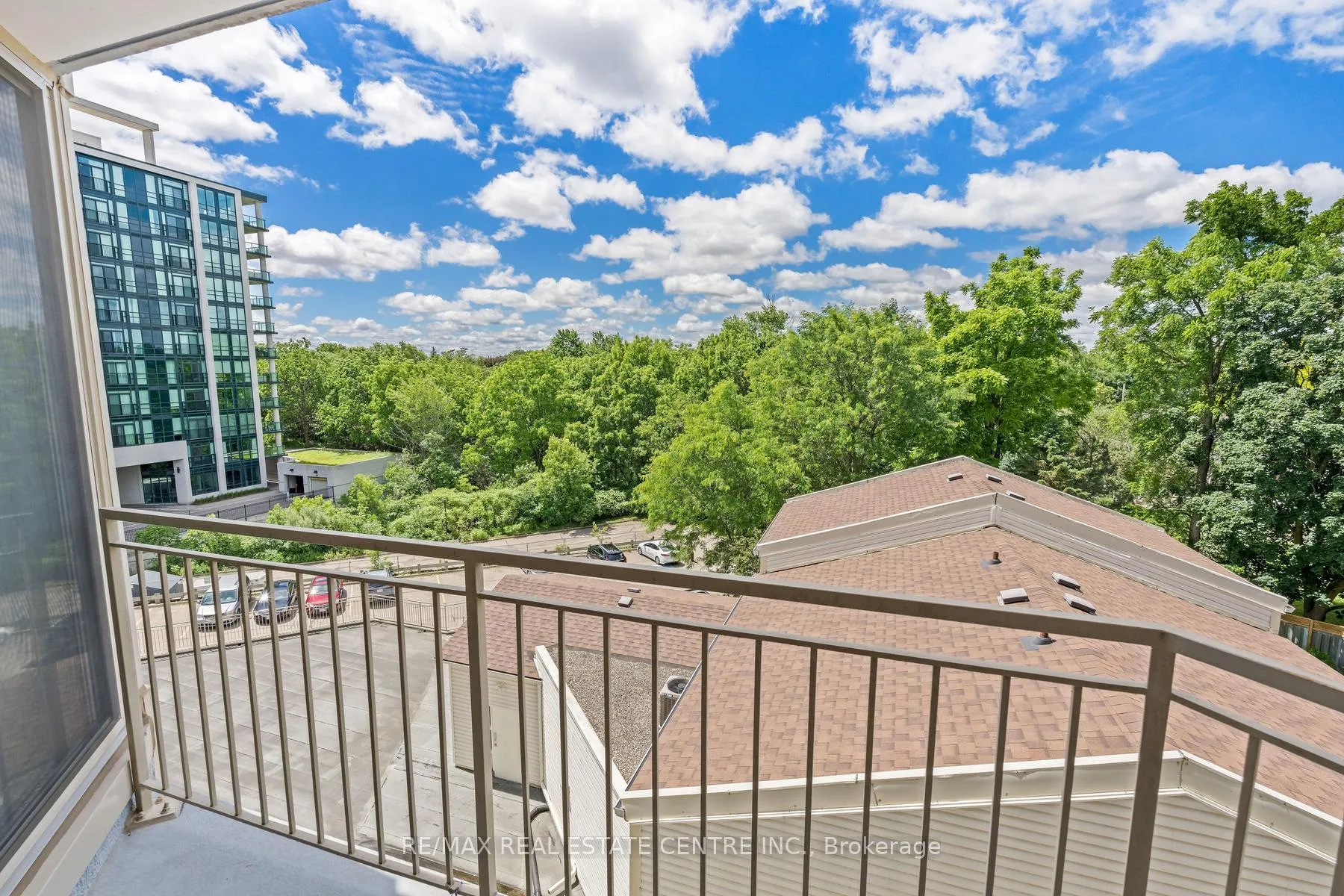 Photo 23 of Unit 406, 26 Hall Road, Halton Hills, Georgetown — HOMEH
