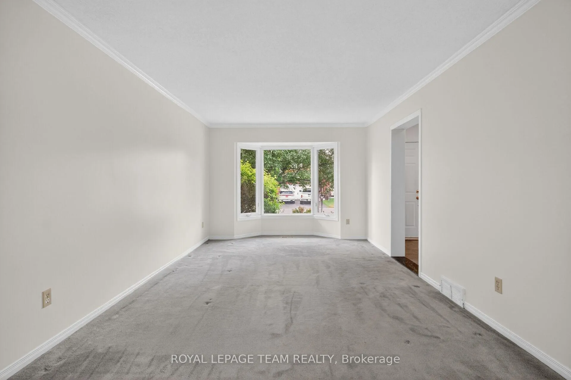 Photo 8 of 6 Shetland Way, Ottawa, Kanata - Bridlewood — HOMEH