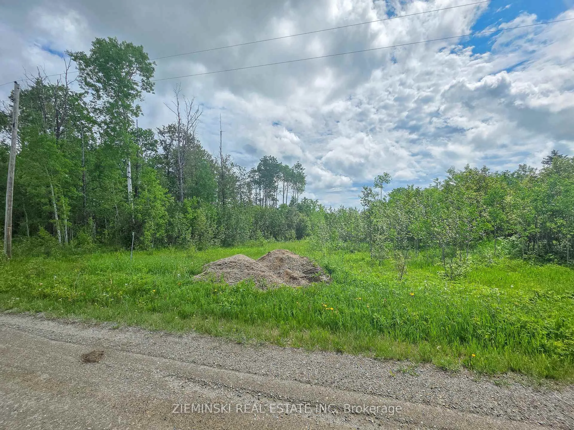Photo 3 of 2503 North Road, Black River Matheson, Matheson — HOMEH
