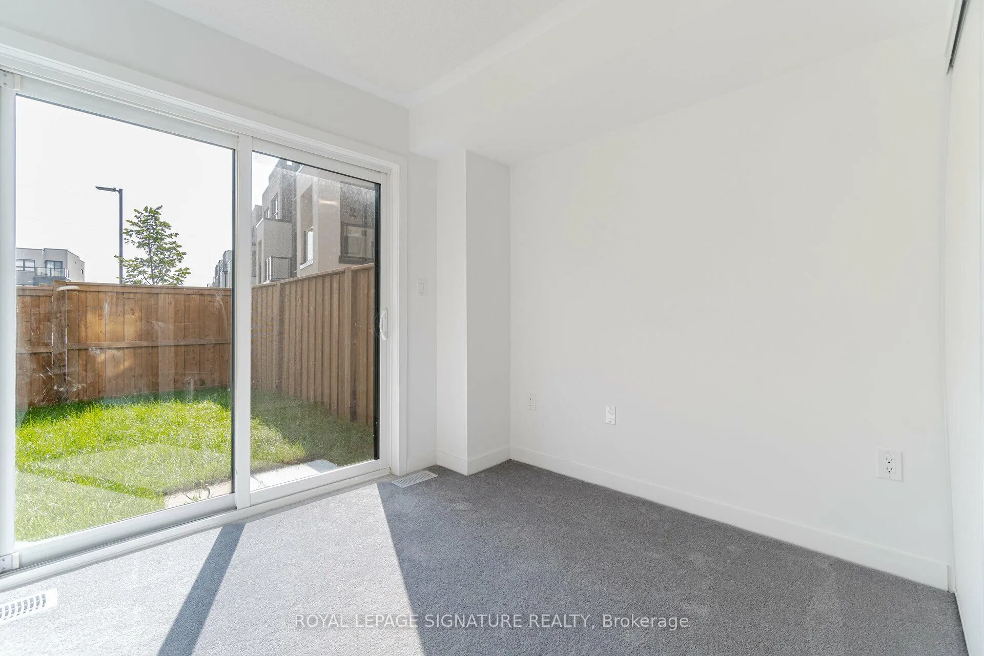 Photo 6 of 4886 Valera Road, Burlington, Alton — HOMEH