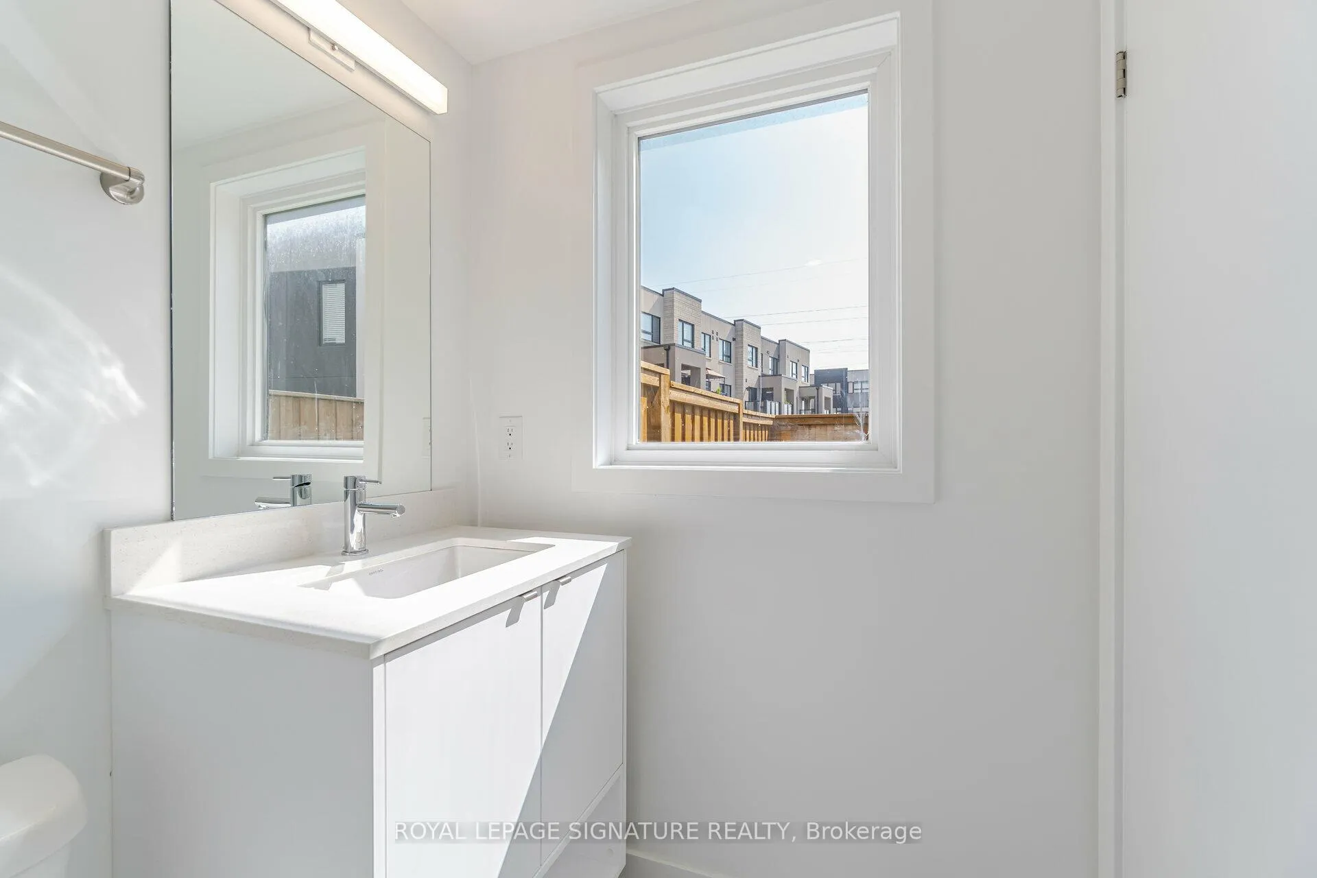 Photo 9 of 4886 Valera Road, Burlington, Alton — HOMEH