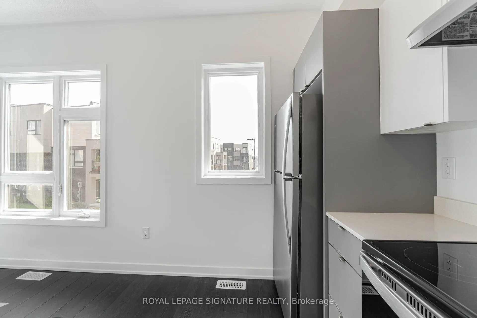 Photo 24 of 4886 Valera Road, Burlington, Alton — HOMEH