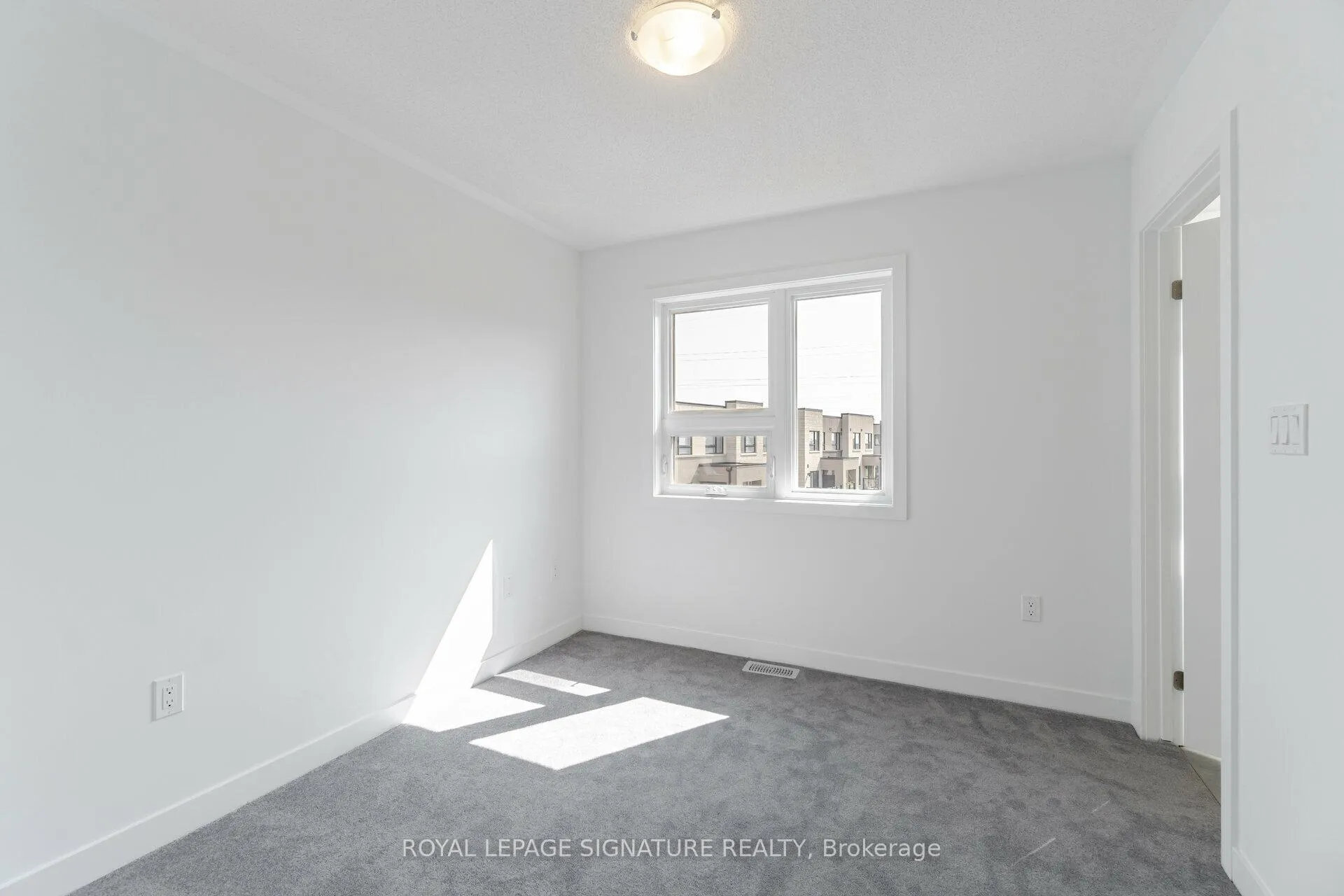 Photo 37 of 4886 Valera Road, Burlington, Alton — HOMEH