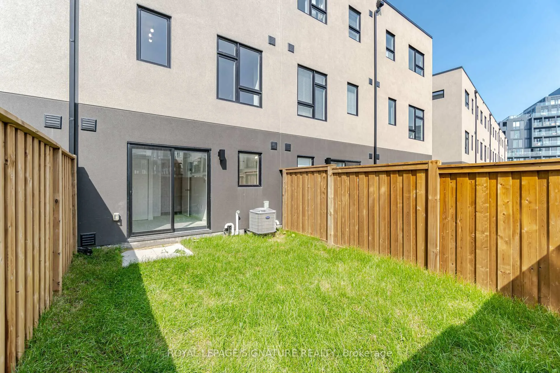 Photo 44 of 4886 Valera Road, Burlington, Alton — HOMEH